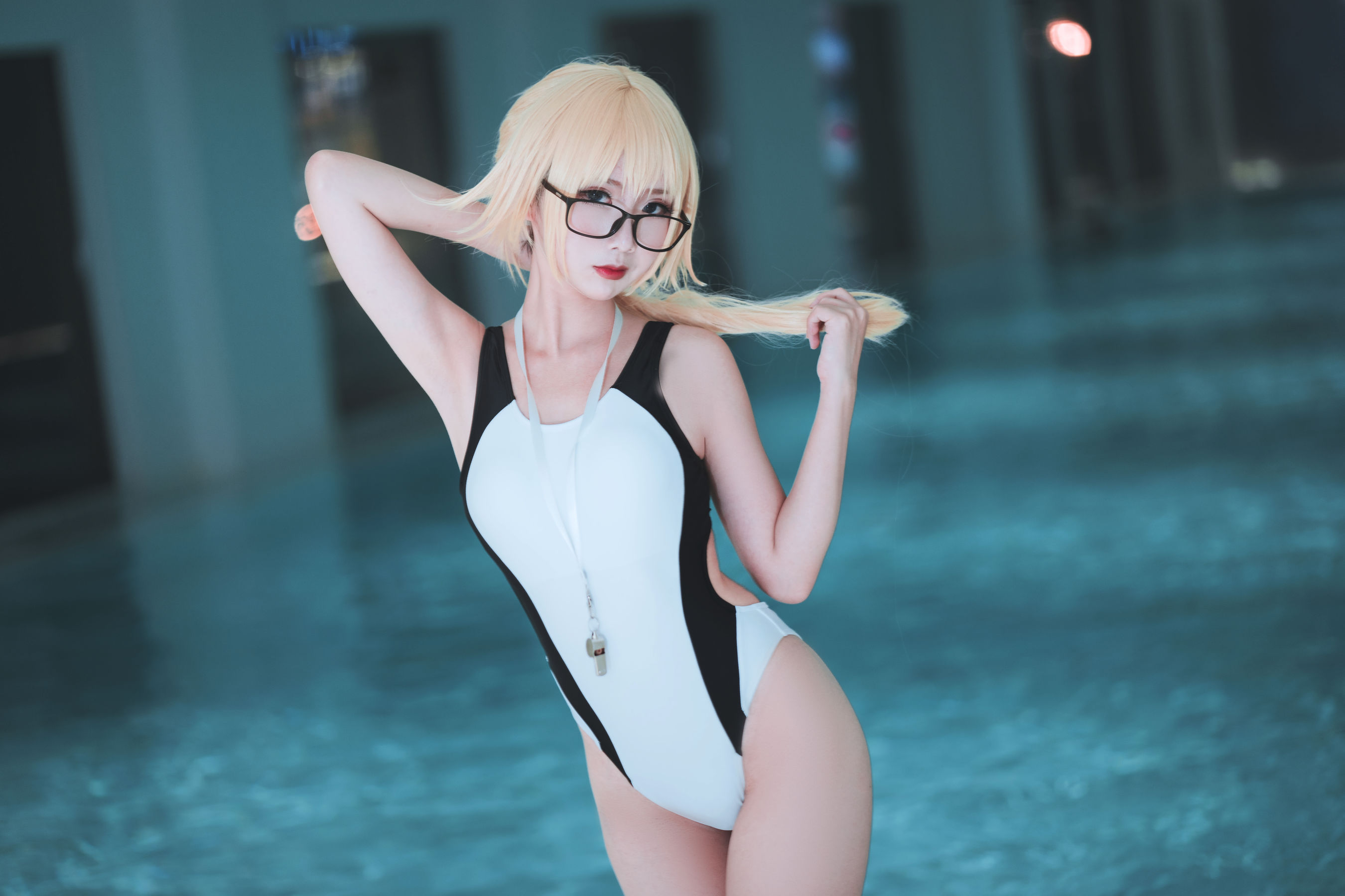 可爱人气Coser面饼仙儿 – 贞德泳衣 [15P]