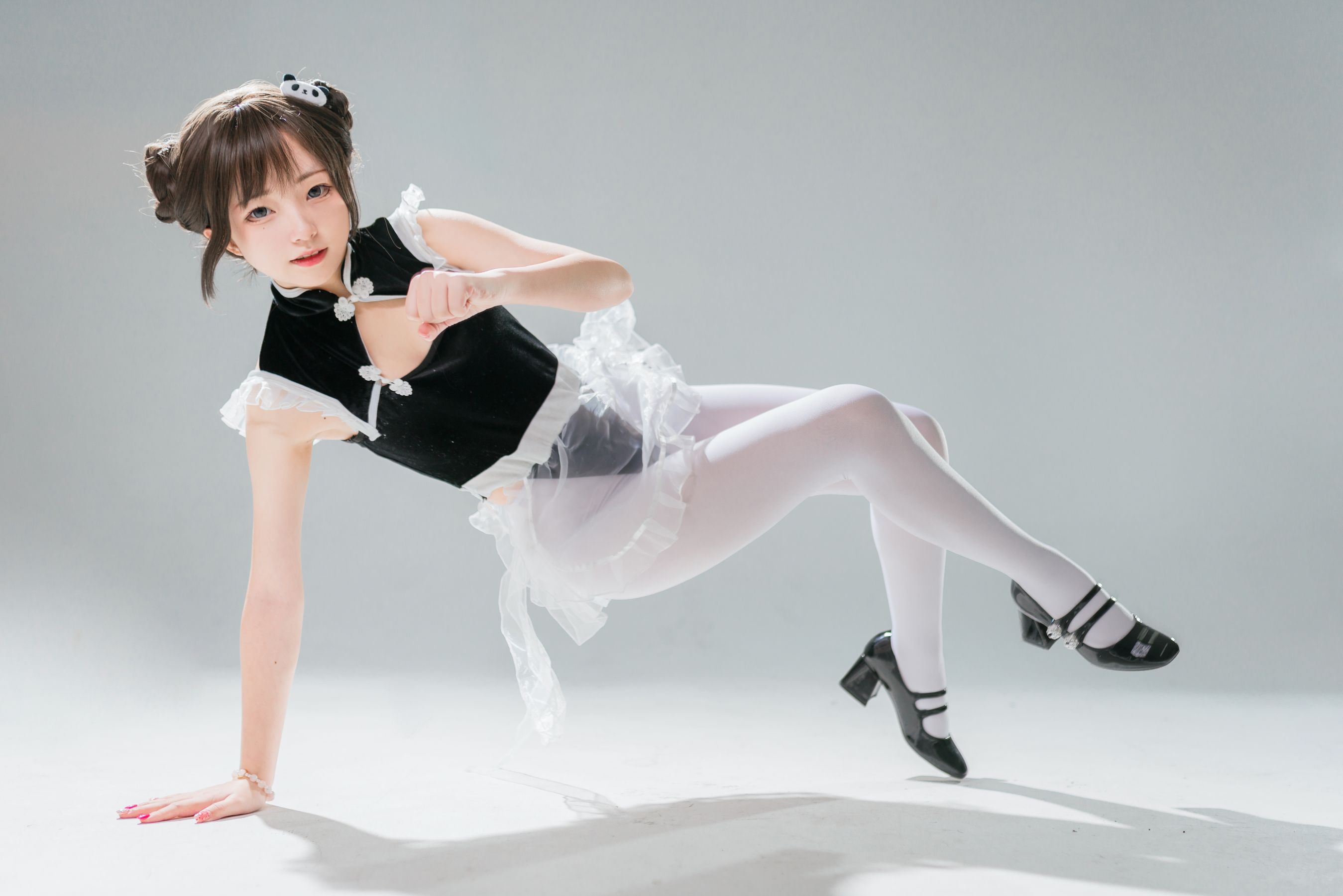 花铃 – 小熊猫女仆 [85P]