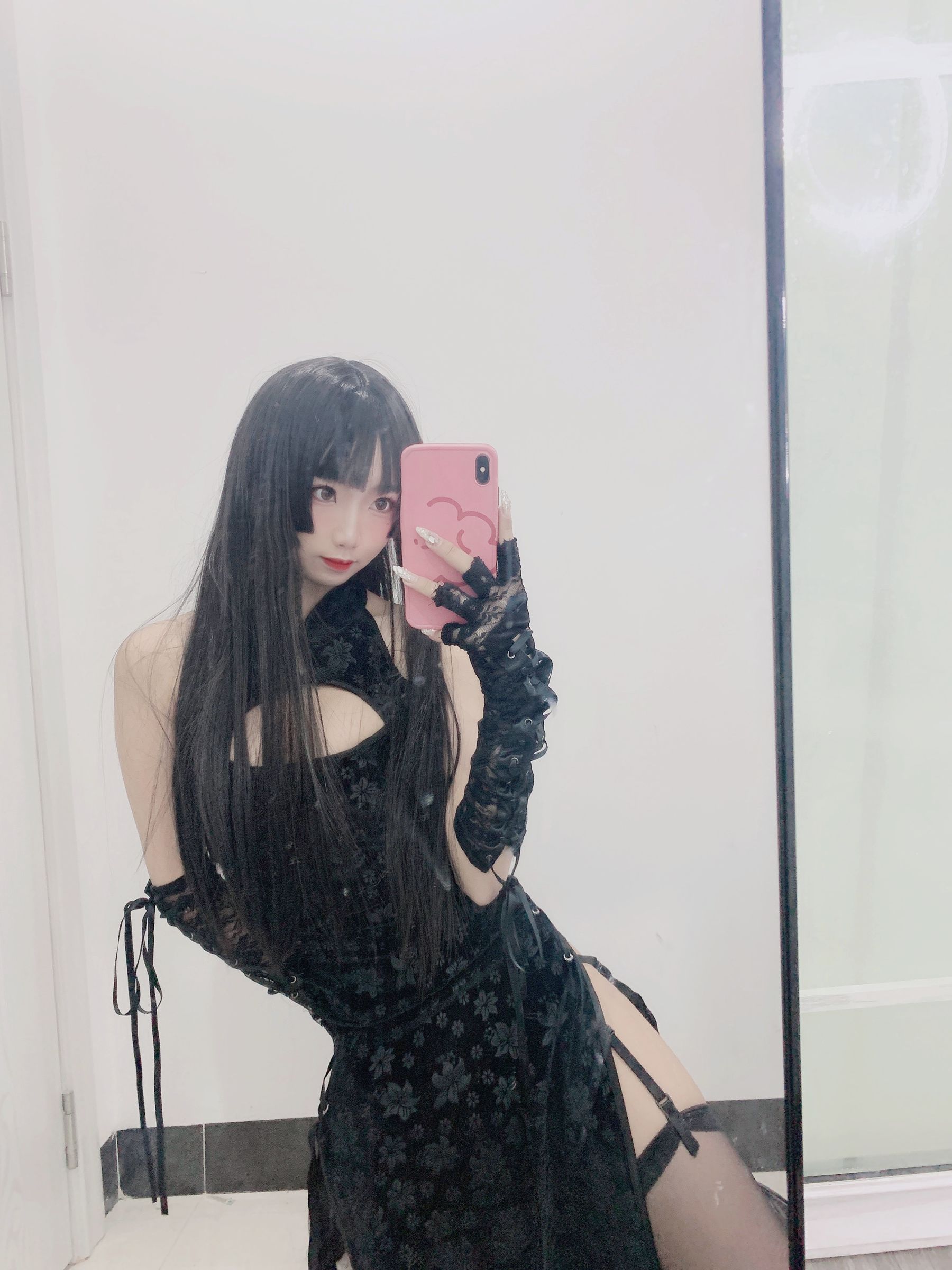 白嫩美少女鬼畜瑶 黑色旗袍 [70P]