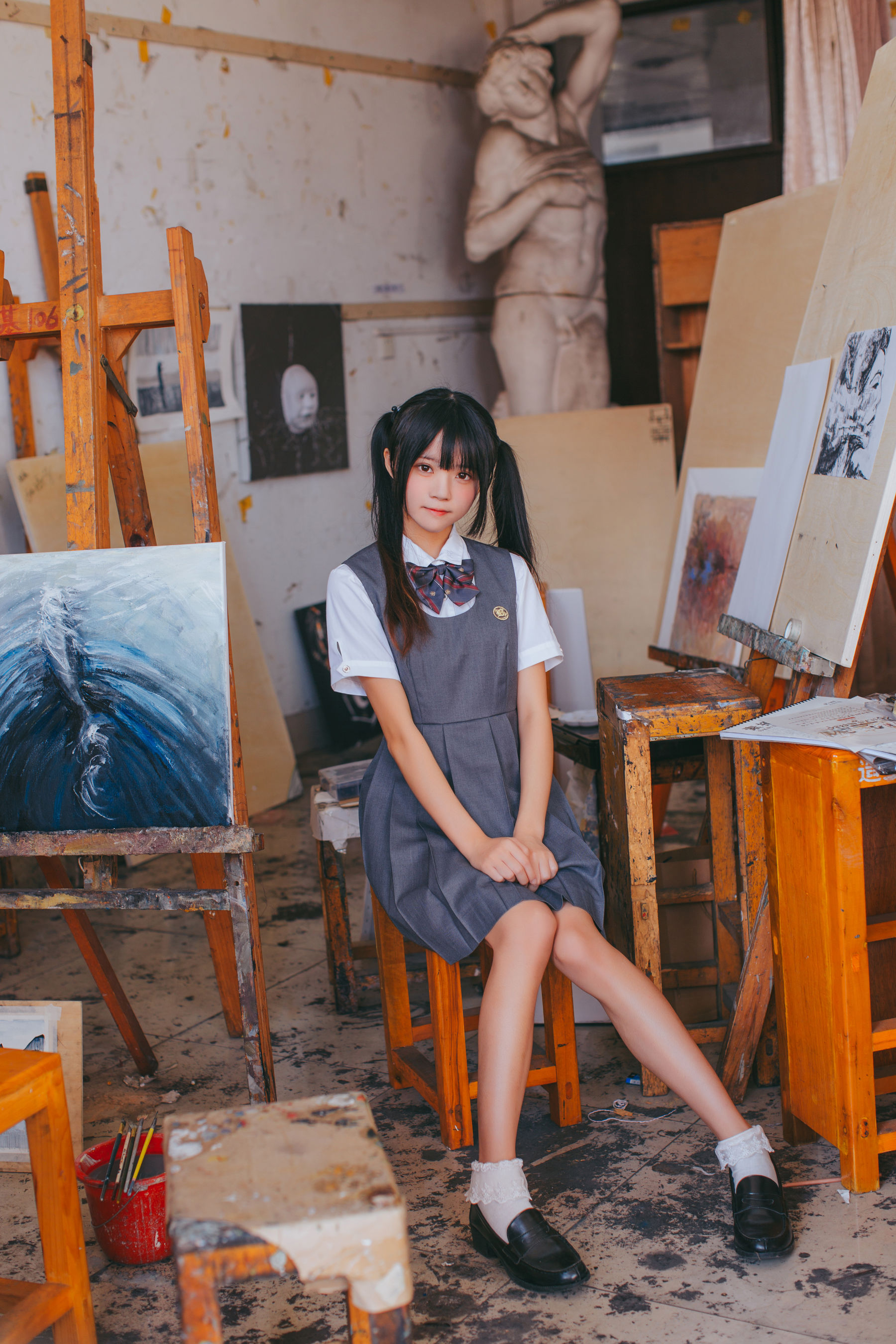 [萝莉COS] 桜桃喵《画室少女》 [17P]