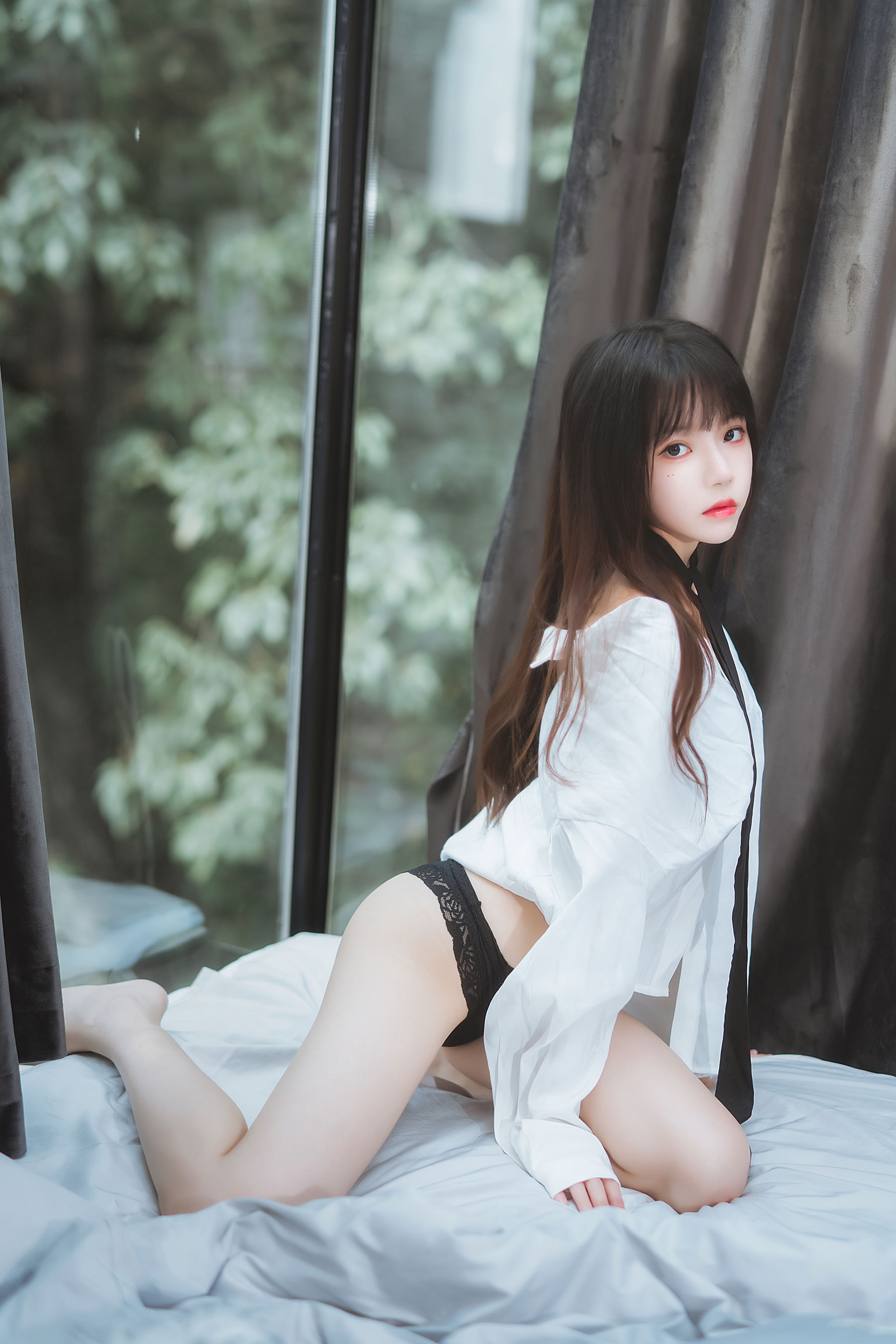 桜桃喵 – 狼来了01 [72P]