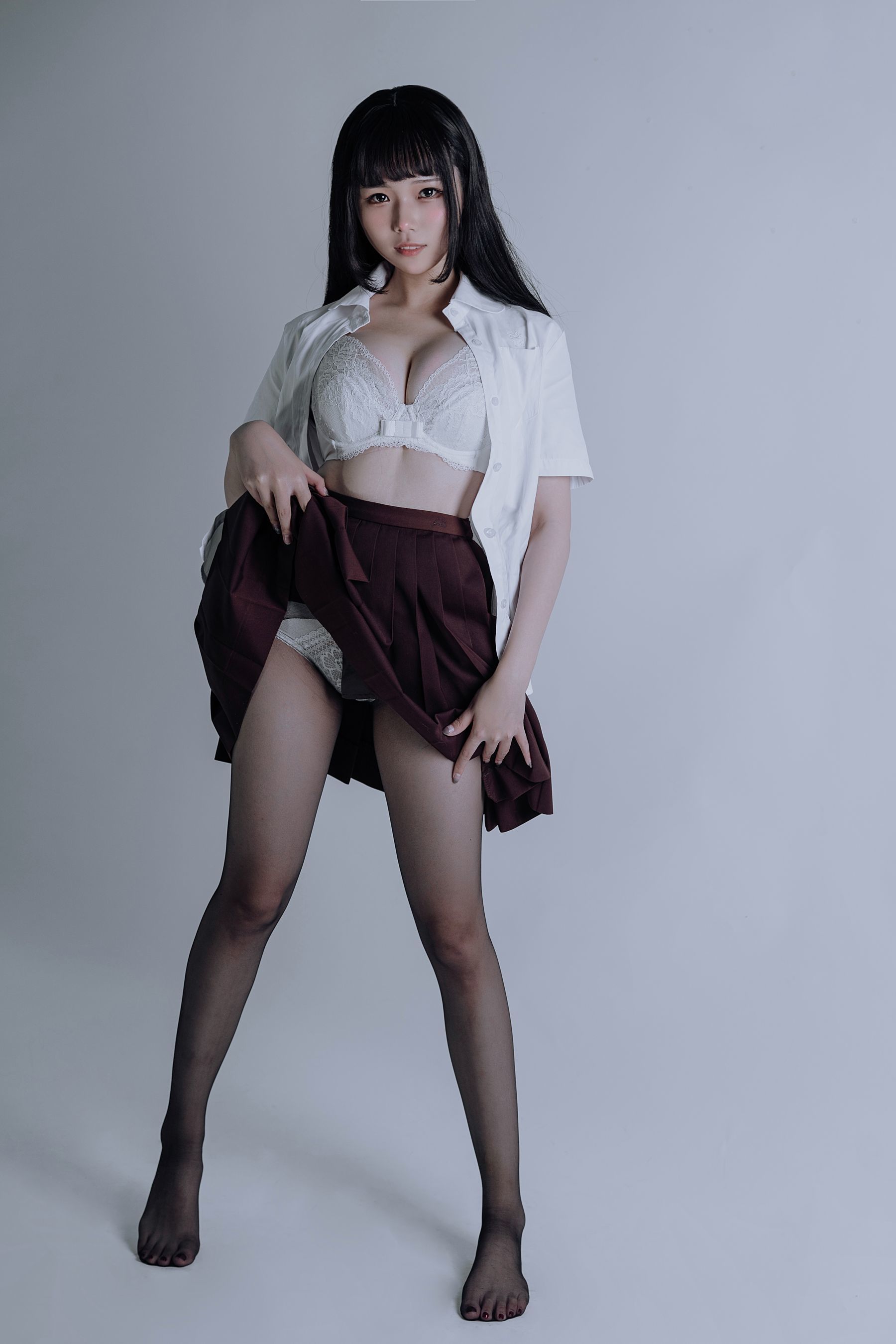 七月喵子 – JK黑丝 [31P]