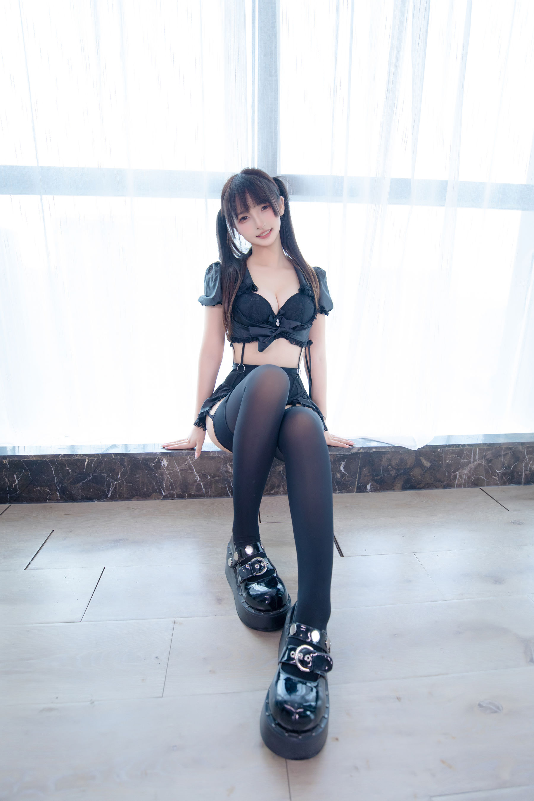 萝莉神楽板真冬 之足底星光 [75P]