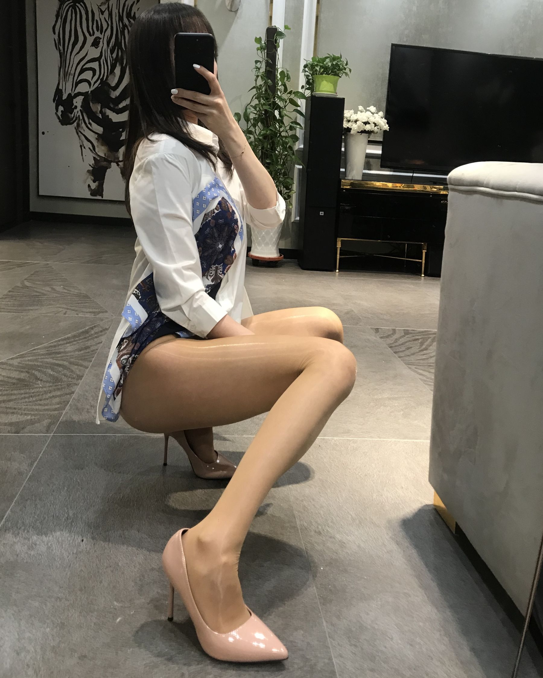 丝足博主麋鹿_Monroe 2020.04.29 肉色亮丝 [63P]