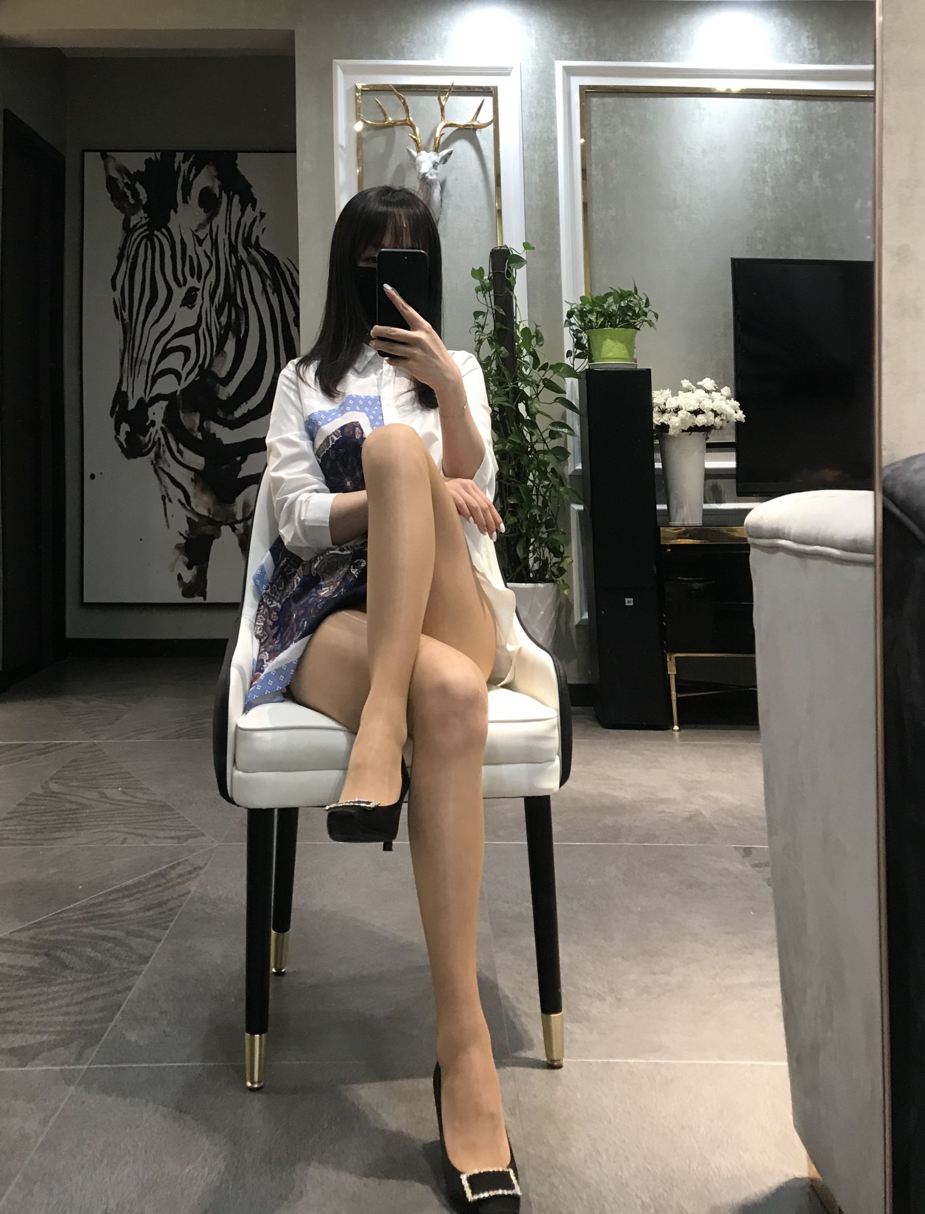 丝足博主麋鹿_Monroe 2020.04.29 肉色亮丝 [63P]