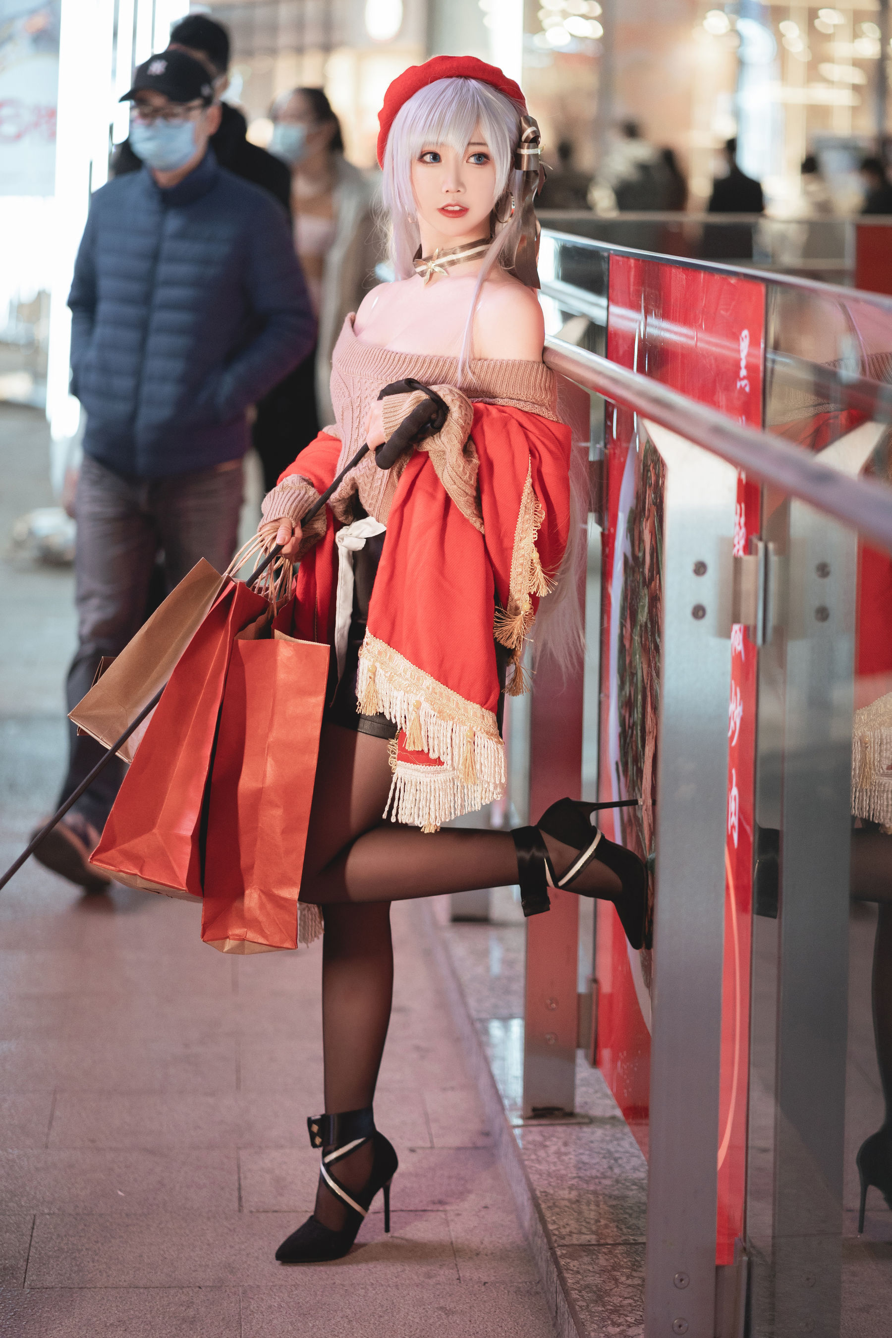 可爱人气Coser面饼仙儿 – 圣诞贝法 [17P]