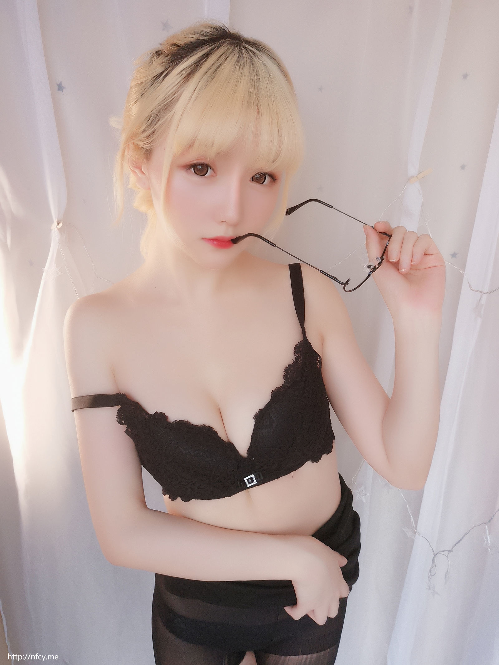 [萝莉COS] 星之迟迟 VOL.11 今晚加班包 [58P]