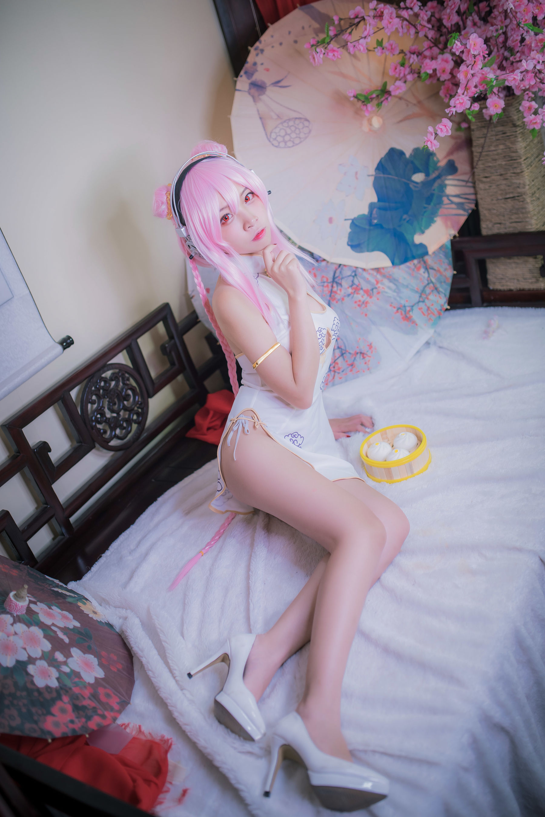 [Cosplay写真] 人气Coser二佐Nisa – 索尼子旗袍 [14P]