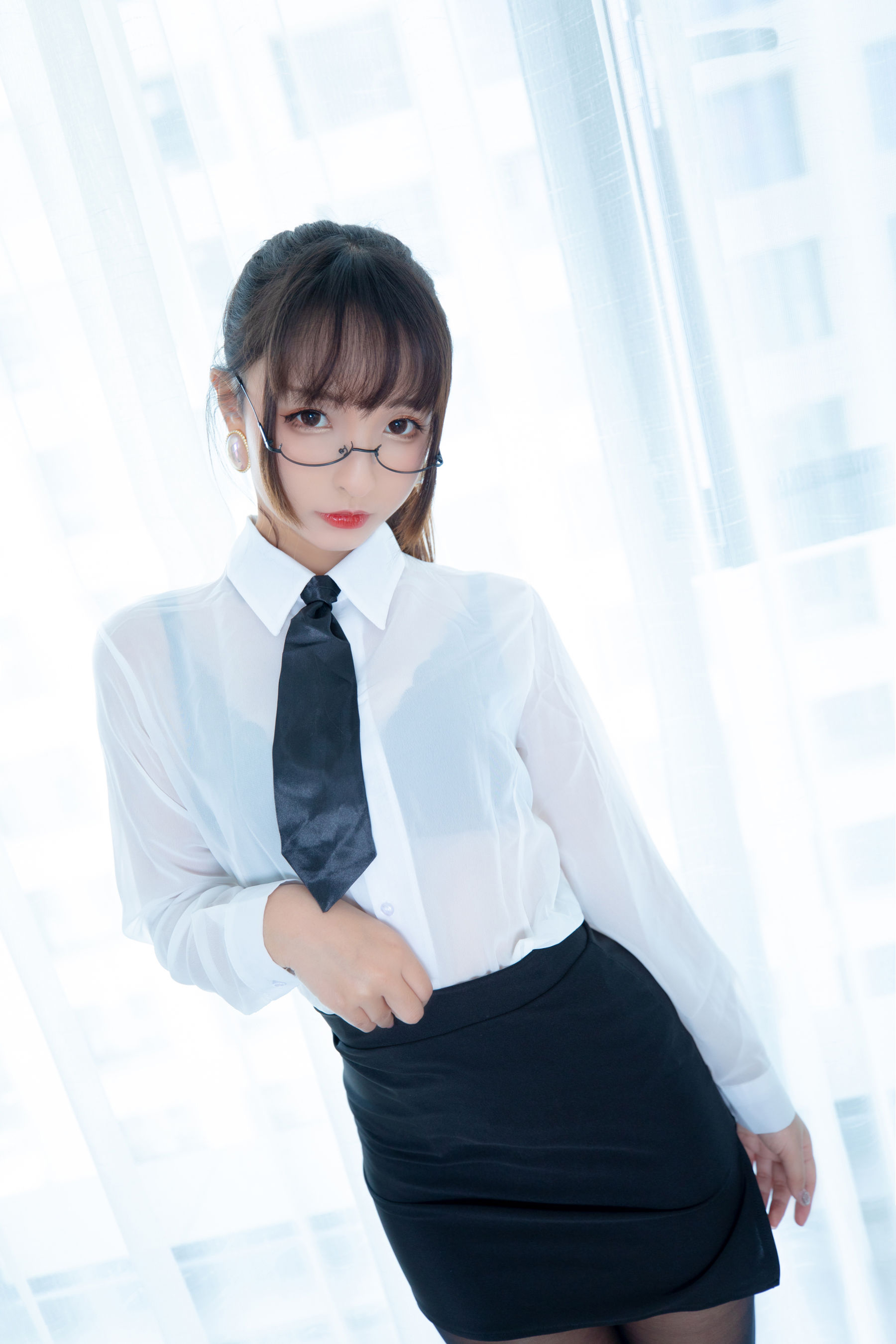 萝莉神楽板真冬 ホワイトオフィス [150P]