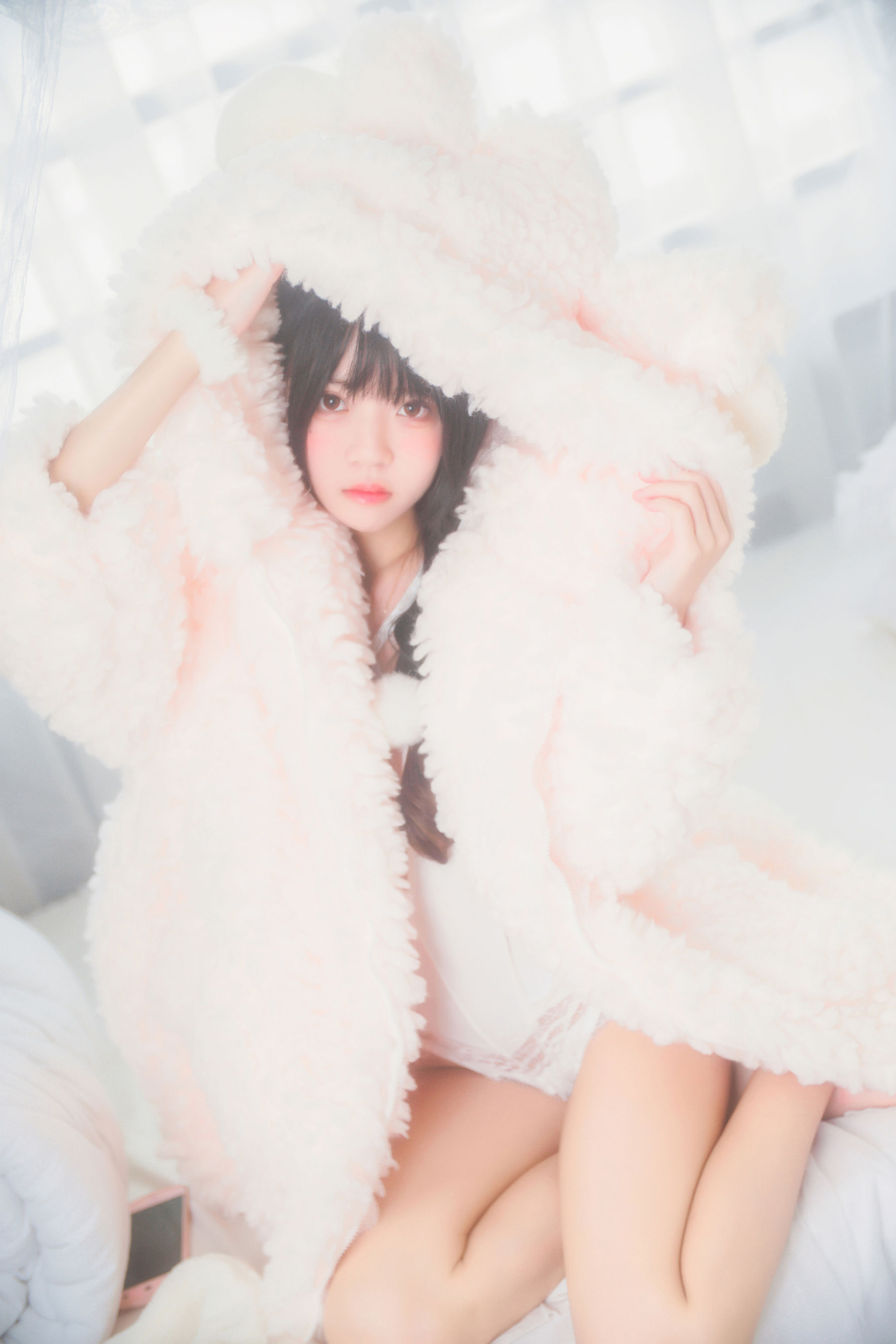 桜桃喵 冬眠系列 纯白私房 [46P]