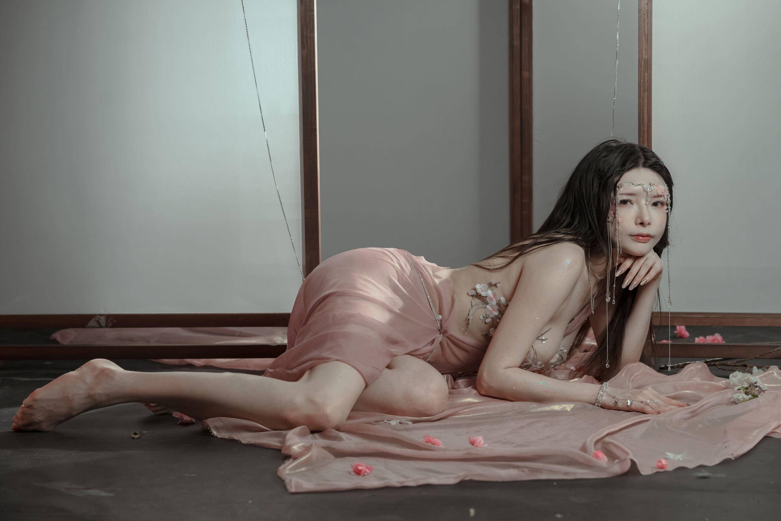 秋和柯基(夏小秋秋秋) – 粉 桃花神 [32P]