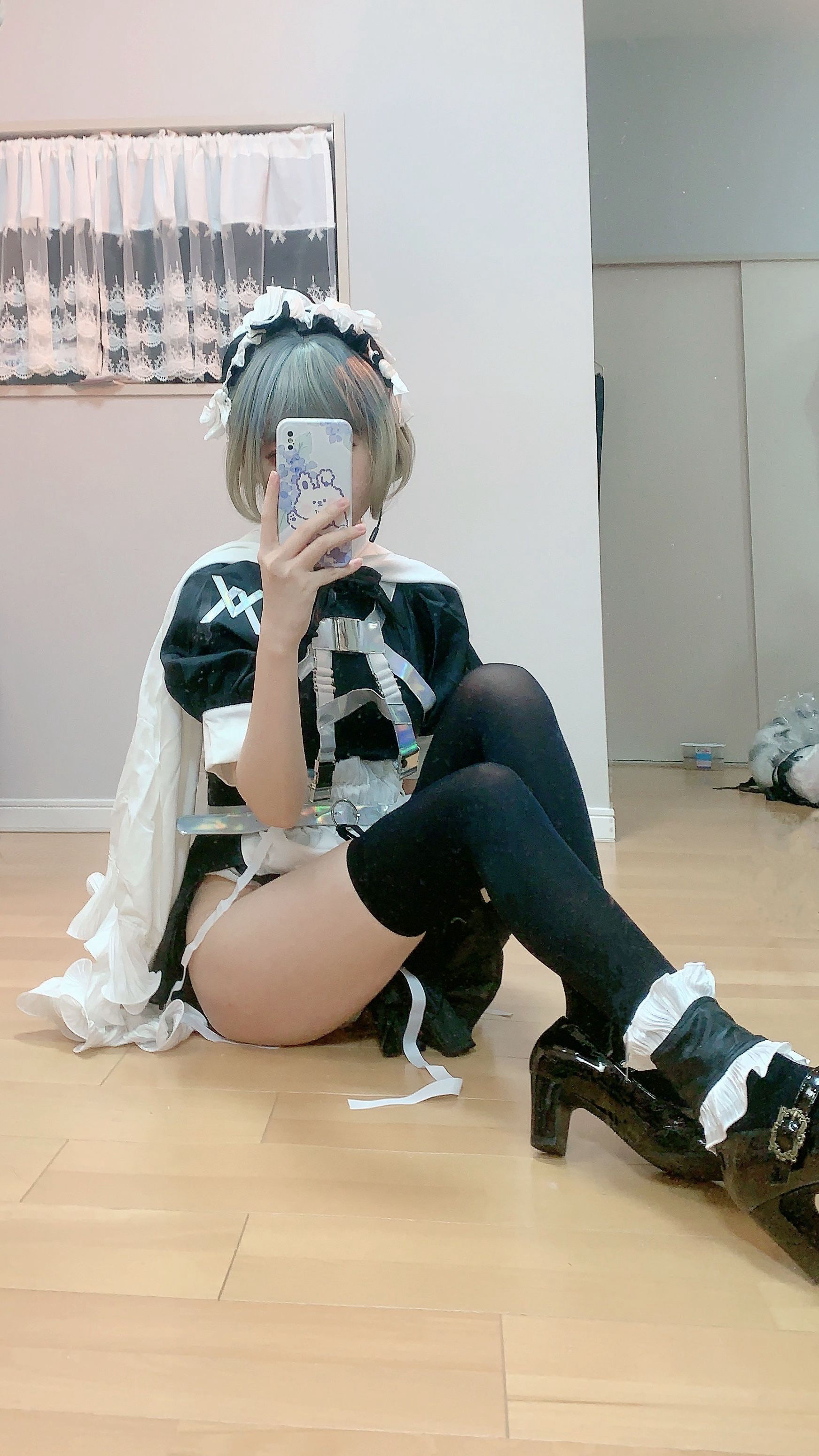 千阳(ちよ) – 武装仆 [11P]