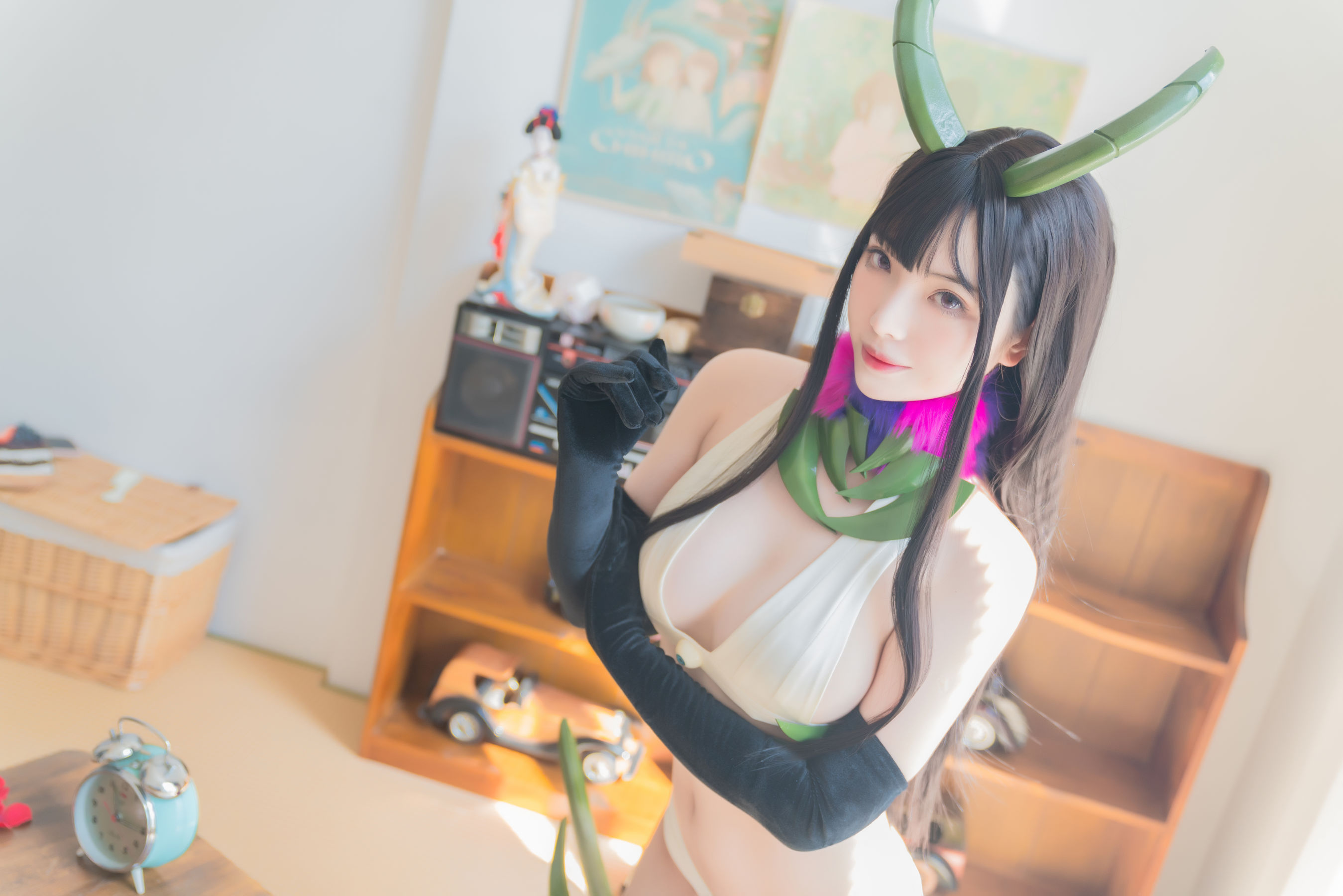 [Cosplay写真] 动漫博主雯妹 – 恶魔姐姐 [28P]