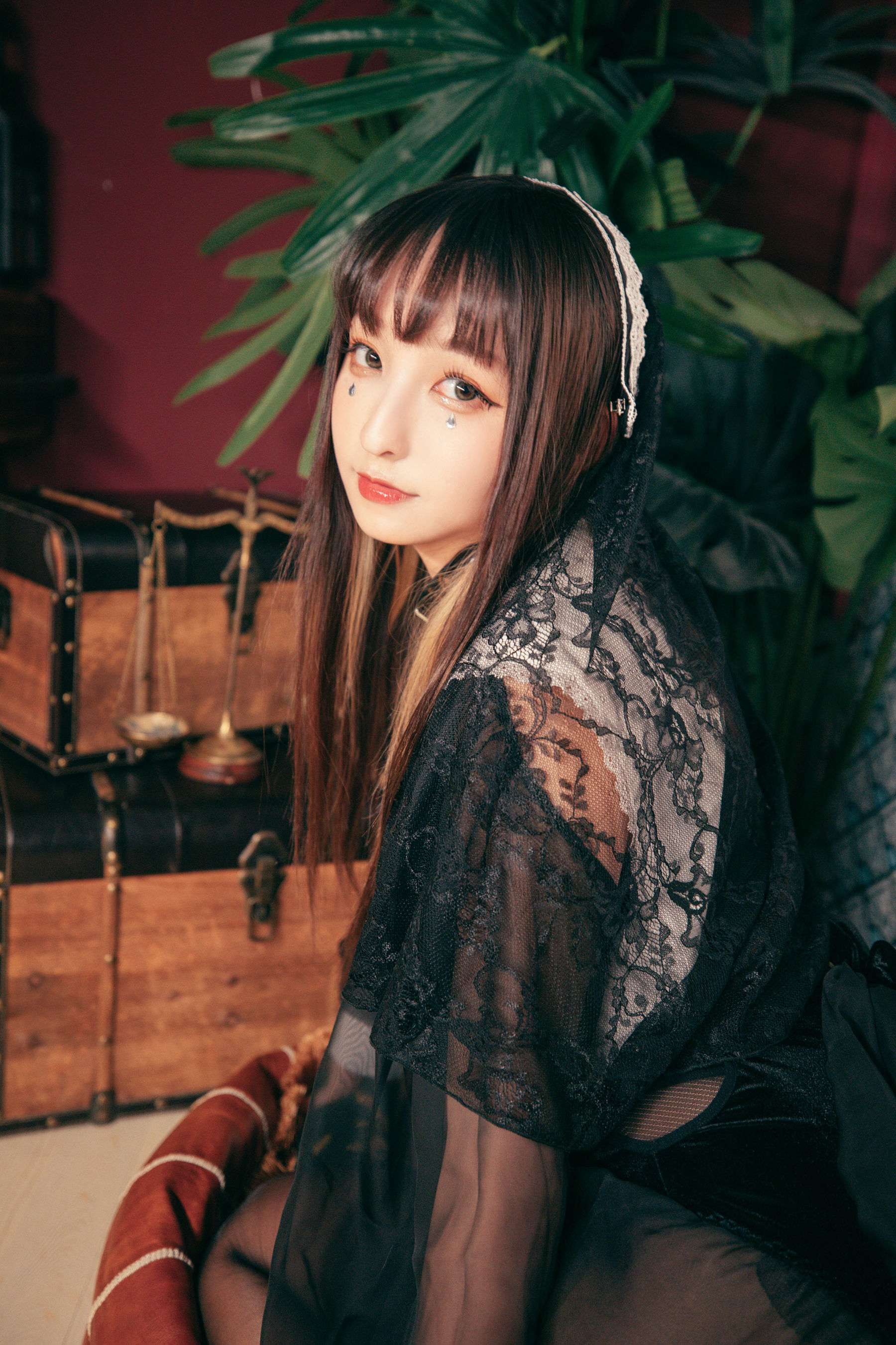 萝莉神楽板真冬 – 光の囁き-光の修女 [150P]