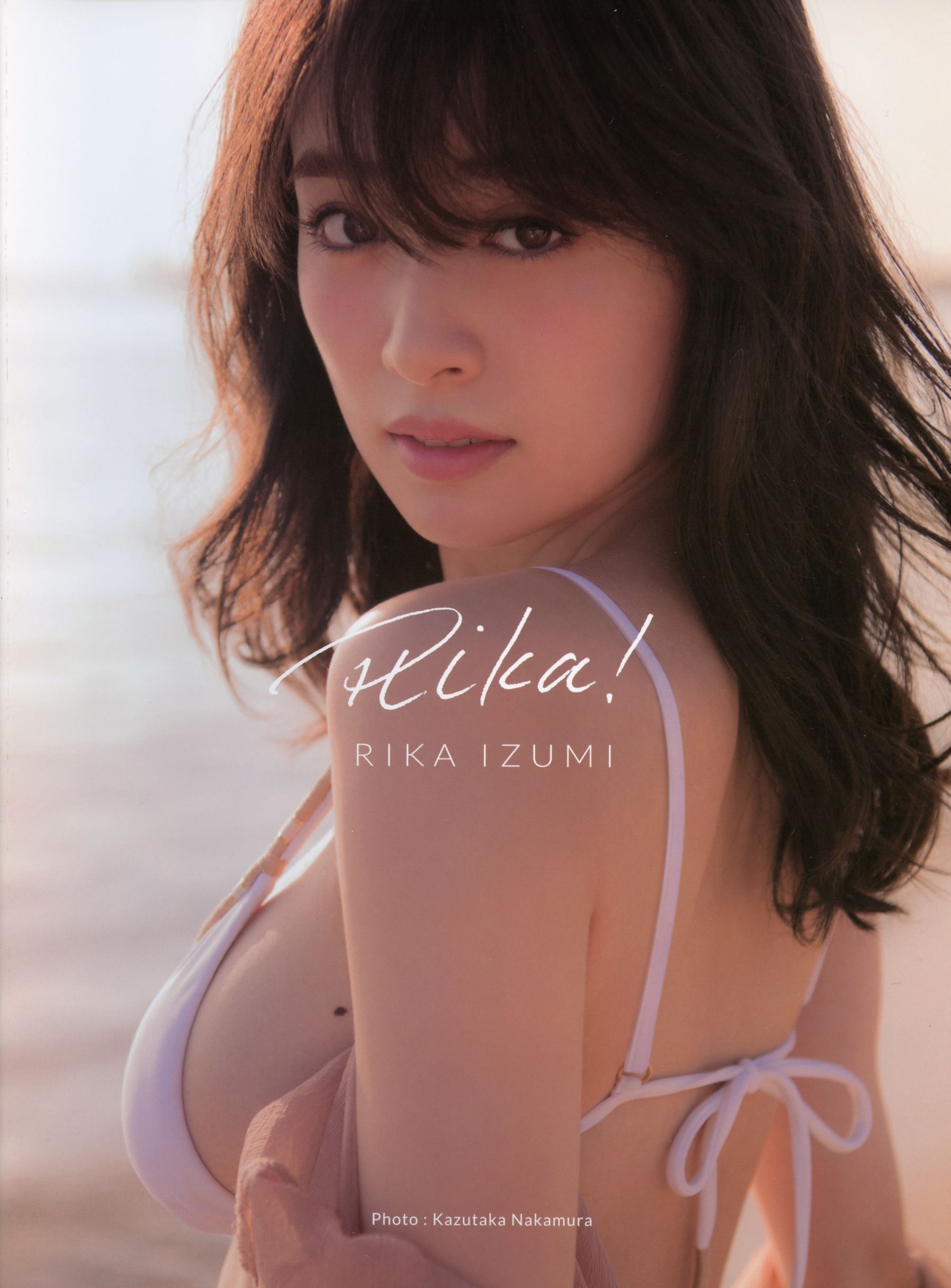 Rika Izumi 泉里香 1st Photobook「Rika!」 [126P] 插图1
