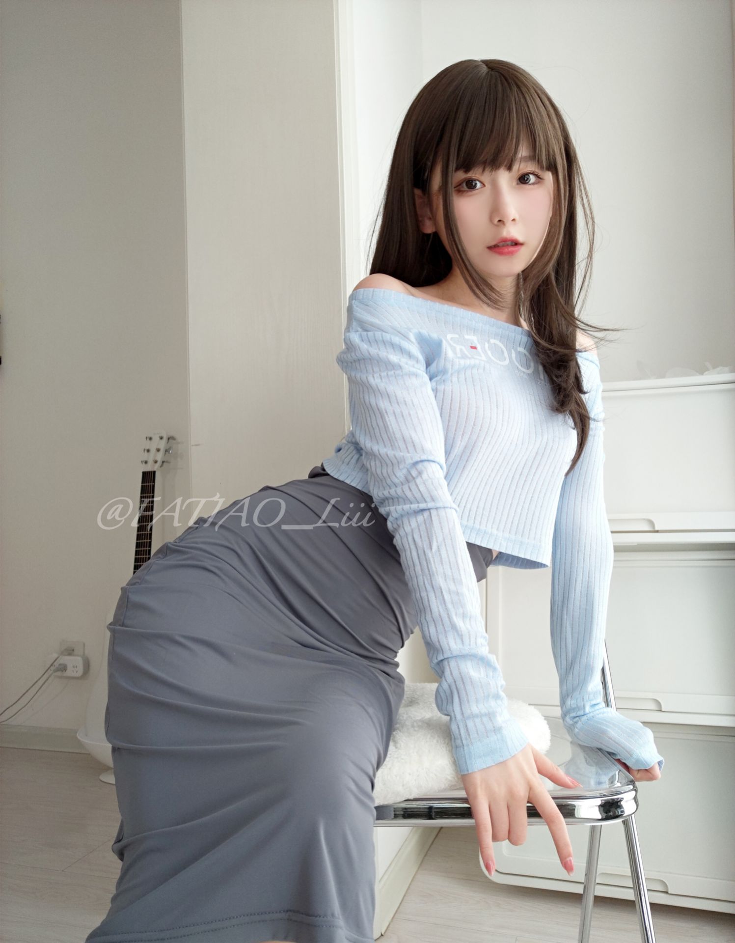 迷之呆梨(发条少女) – 吉他妹妹 [99P]