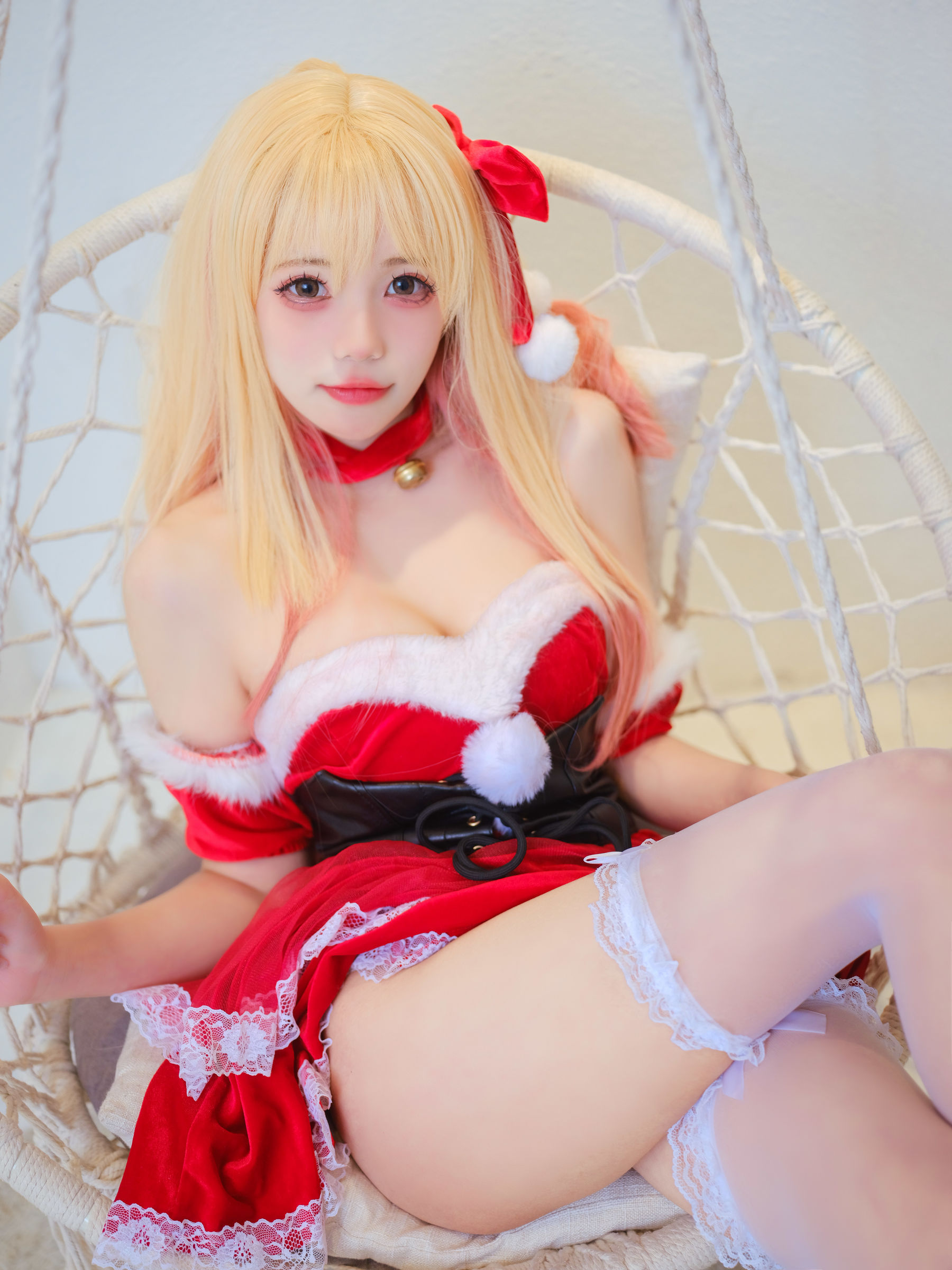 咬一口兔娘 – 喜多川海梦圣诞 [14P]