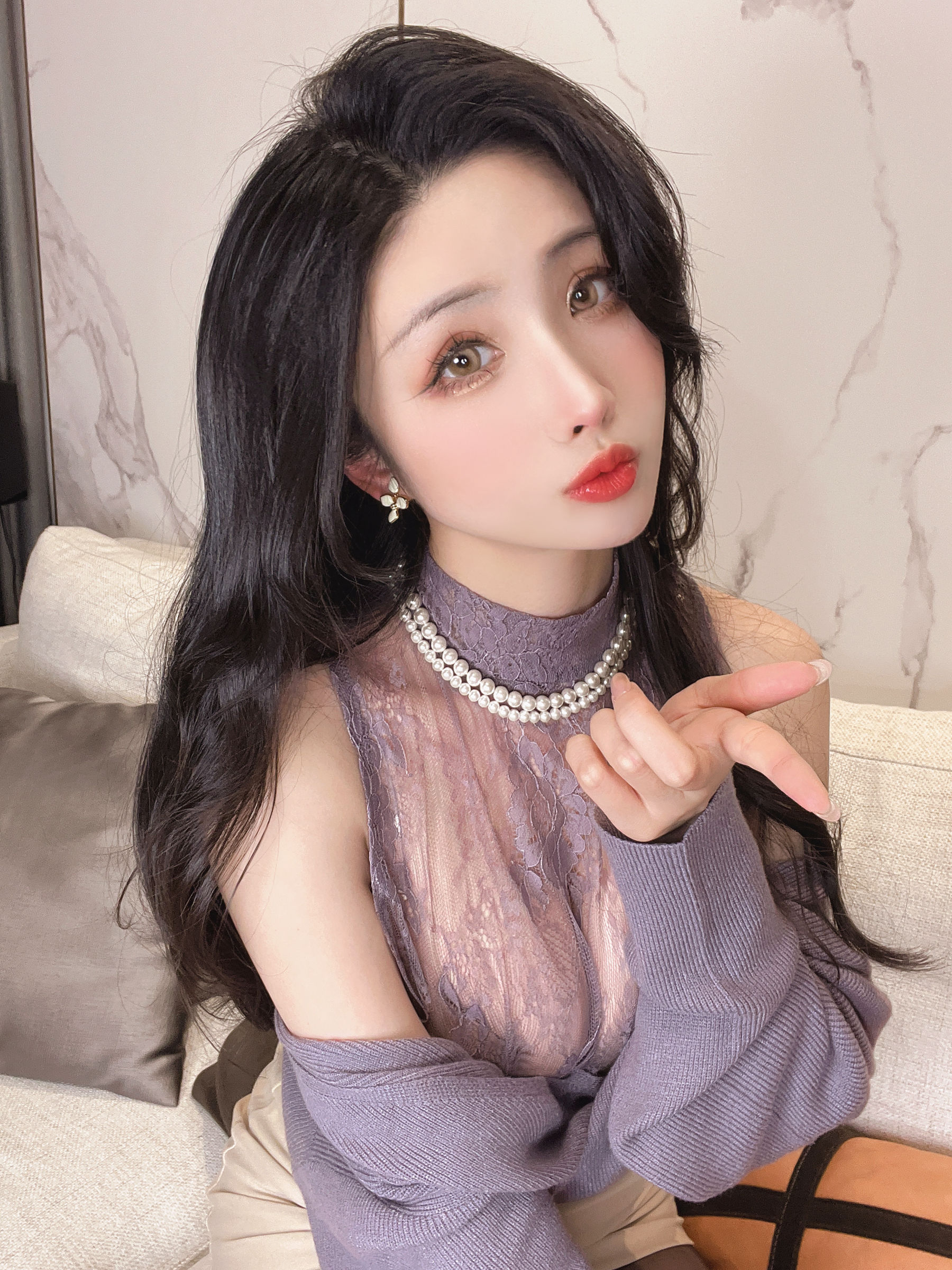 COS福利rioko凉凉子 情人节巧克力 [39P]