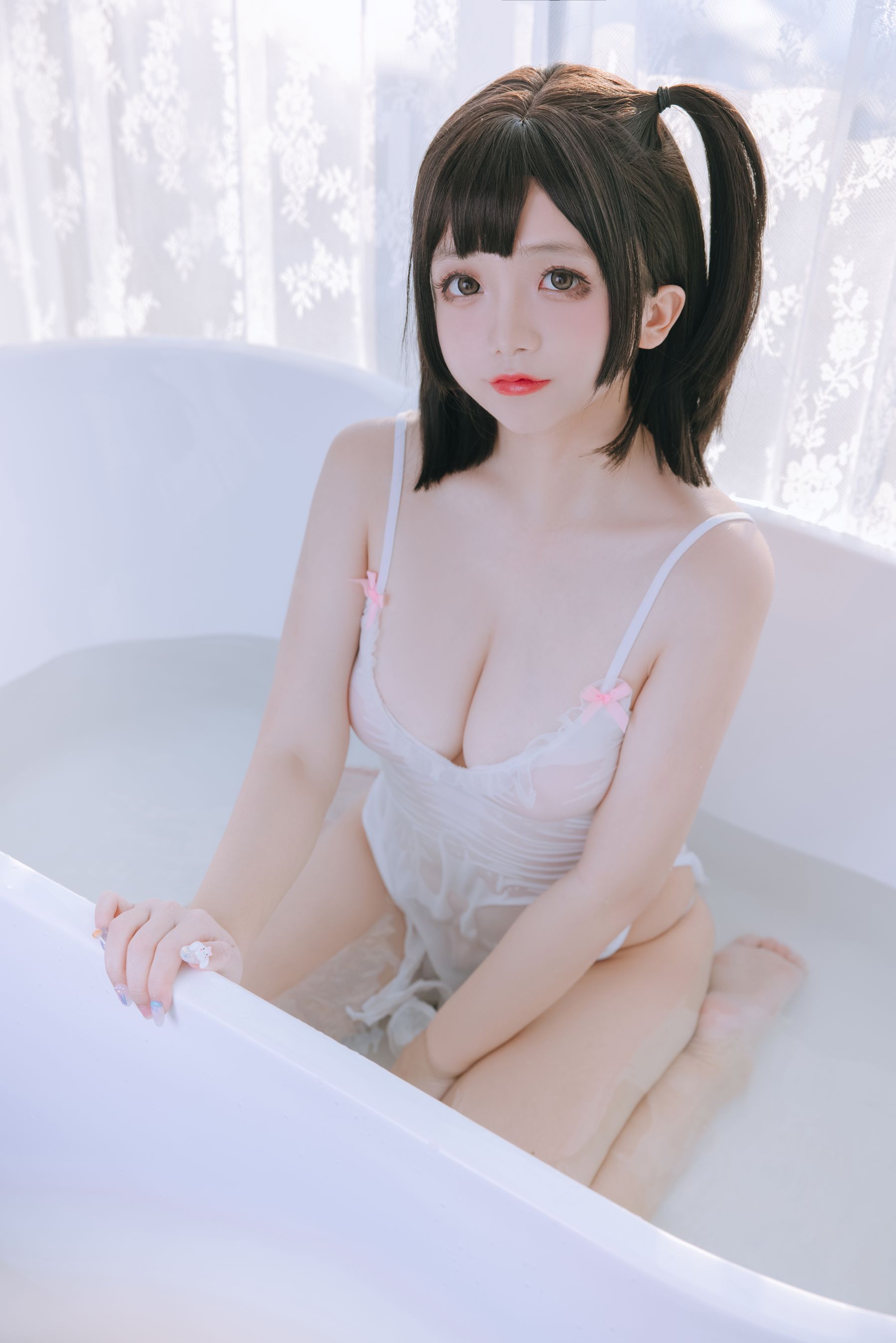 Cosplay日奈娇 – 湿身小白裙 [91P]