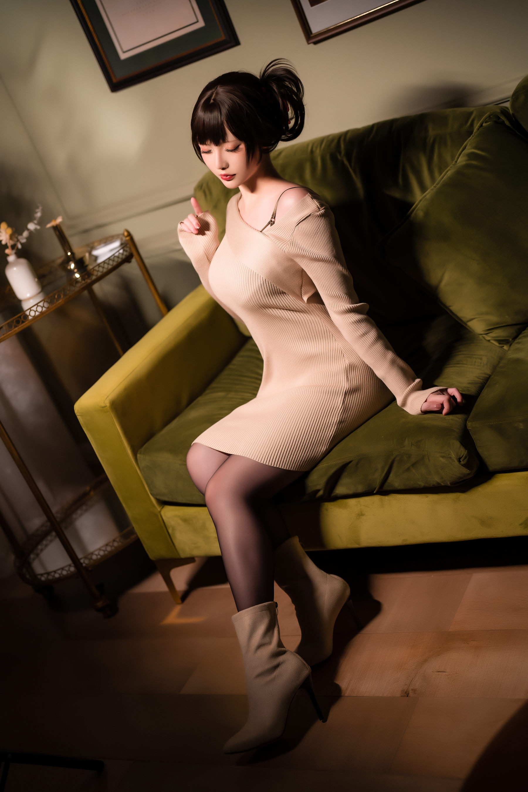 Coser小姐姐星之迟迟 – 室内 生香 [106P]