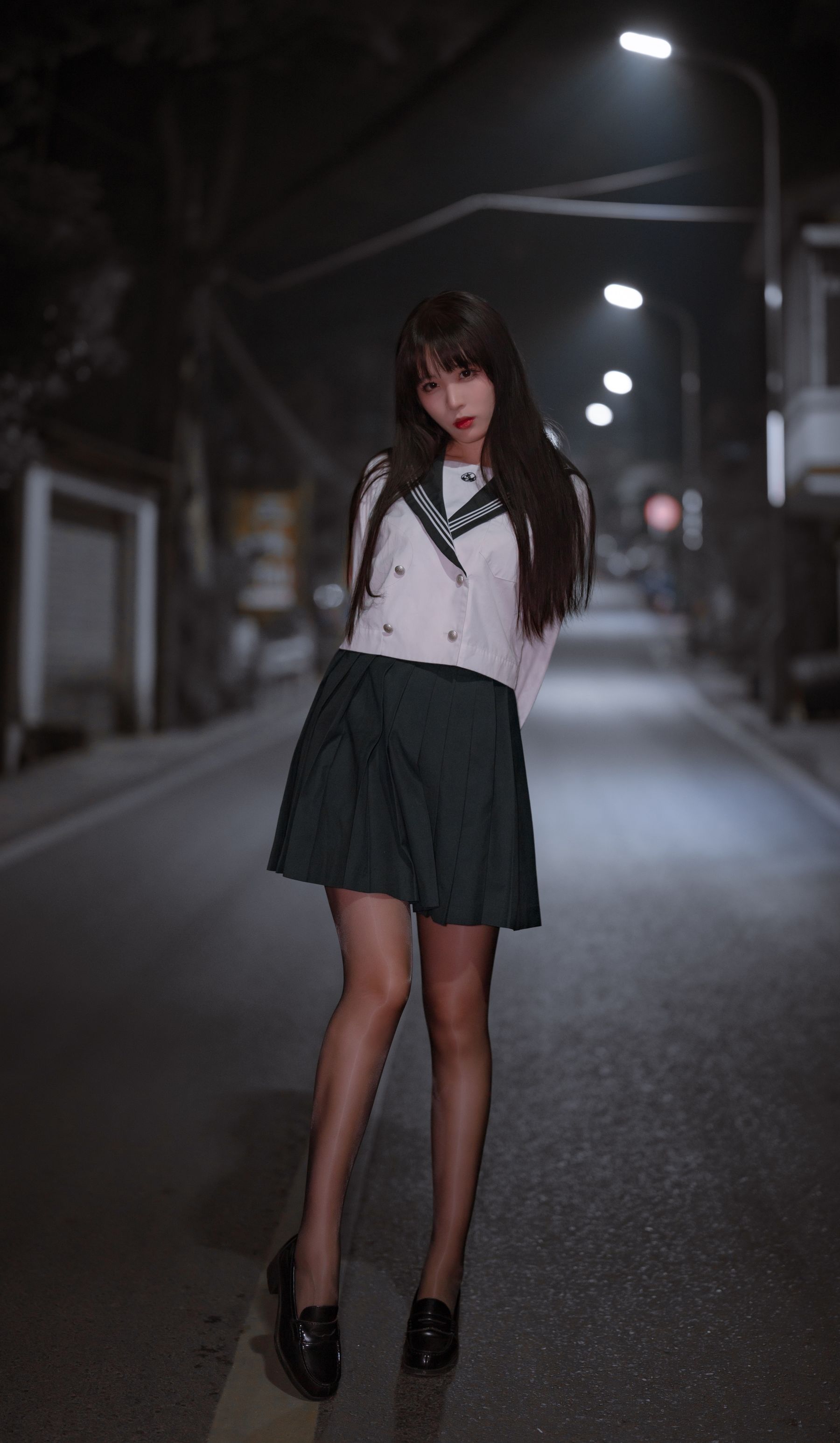 轩萧学姐 – 公路JK [46P]