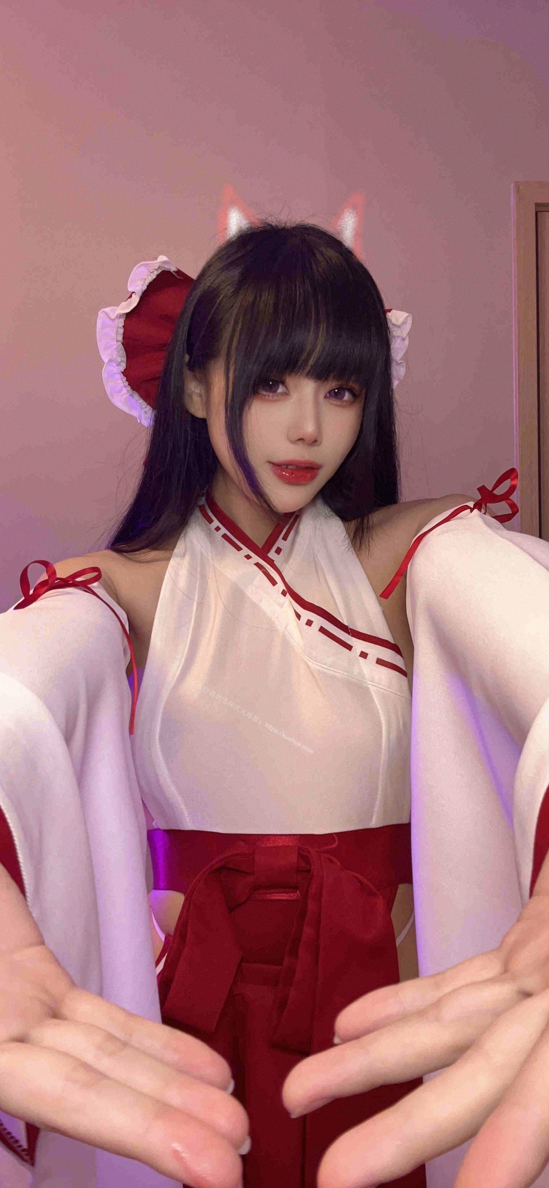 九言 – 巫女的爱 [24P]