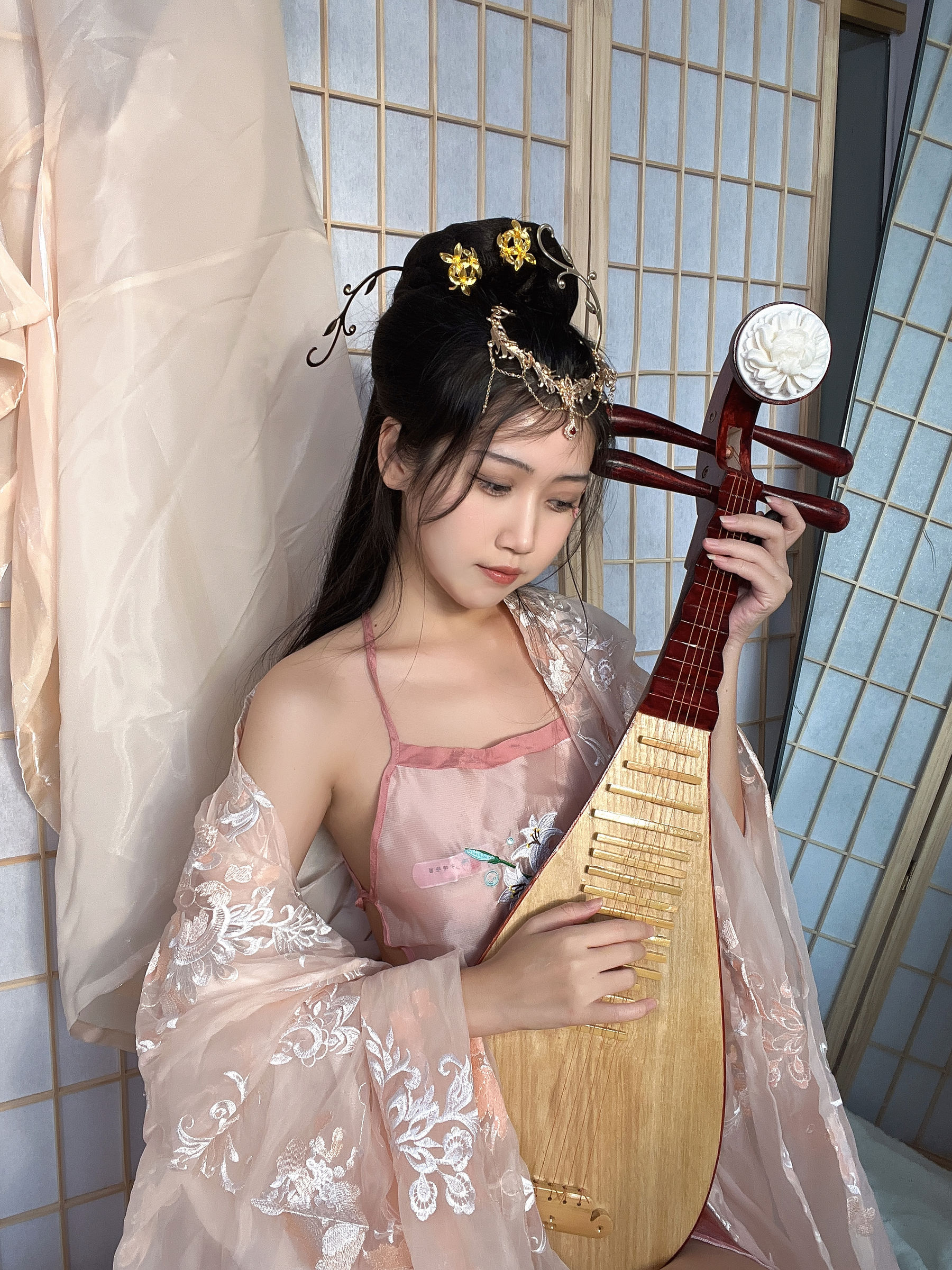 微博人气Coser不呆猫 – 宫廷仕女 [56P]