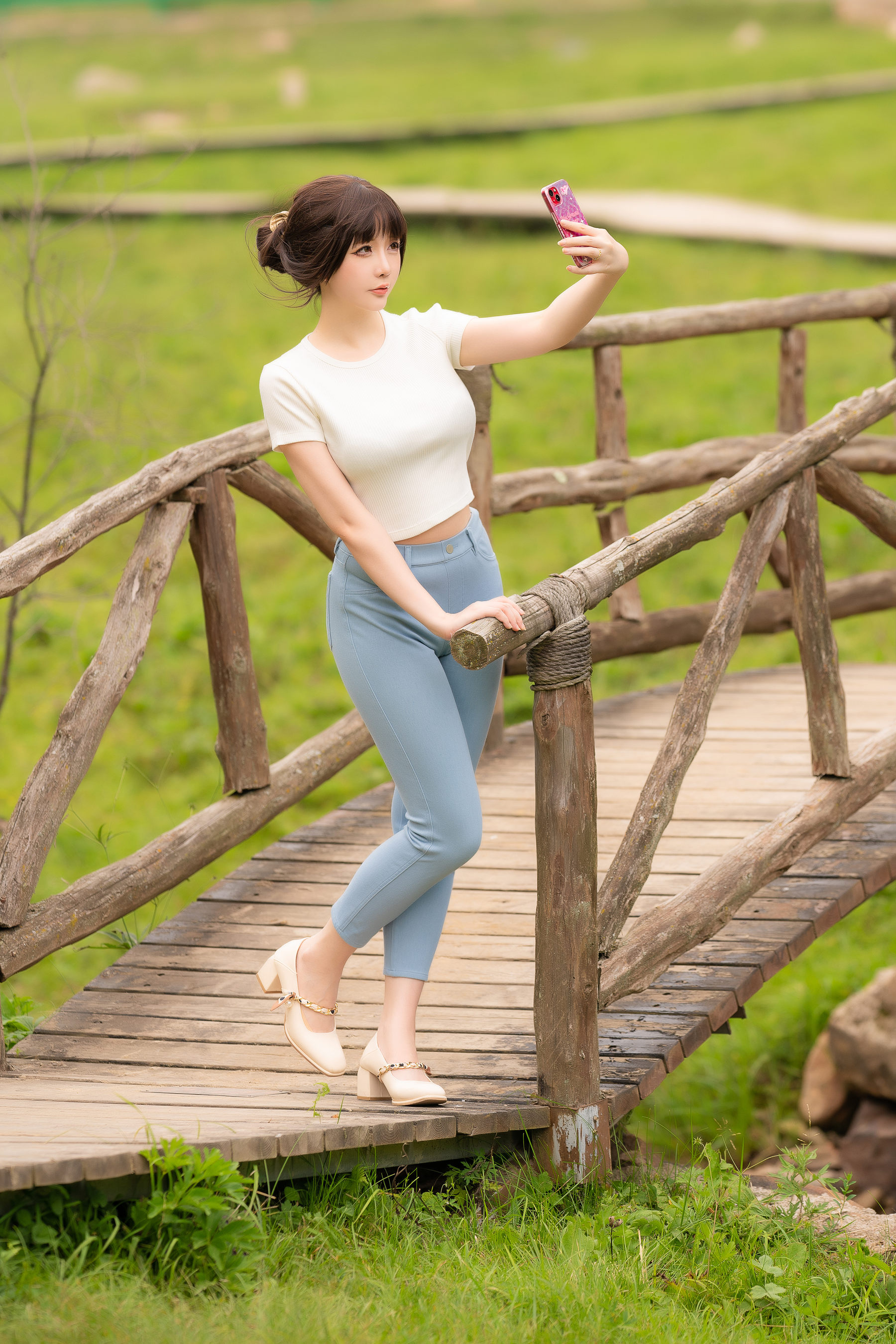 Coser小姐姐星之迟迟 – 户外 微风 [56P]