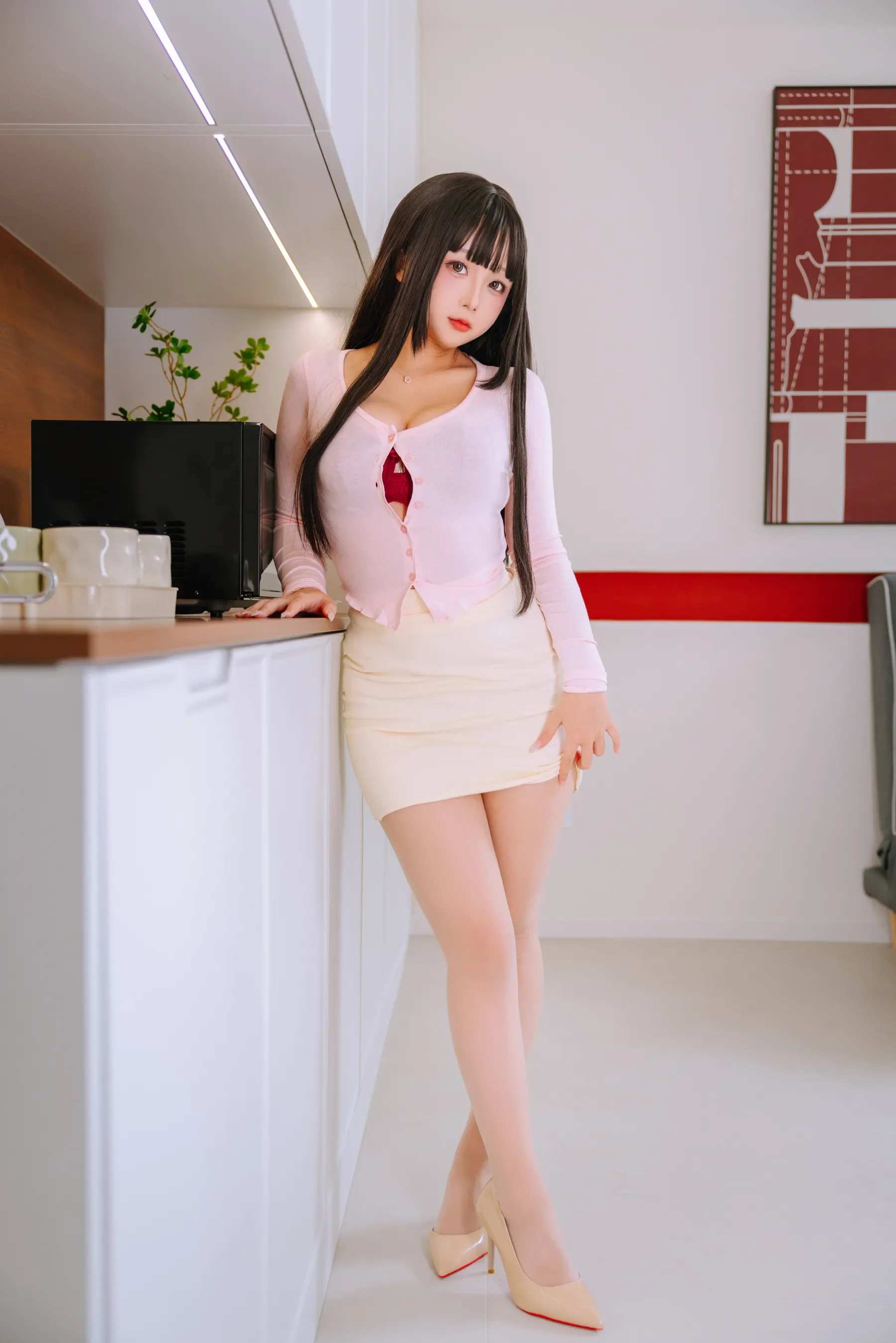 日奈娇 – 茶水间 [85P]