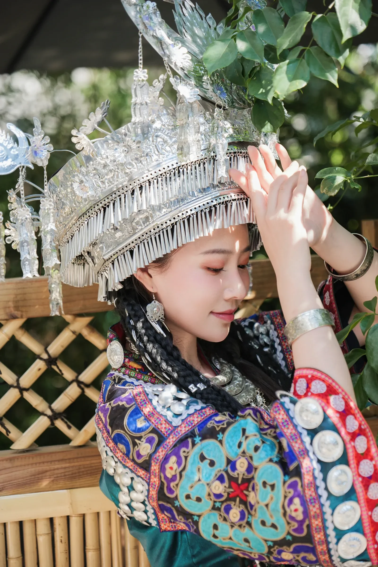 年年Nnian – 苗疆少女 [50P]