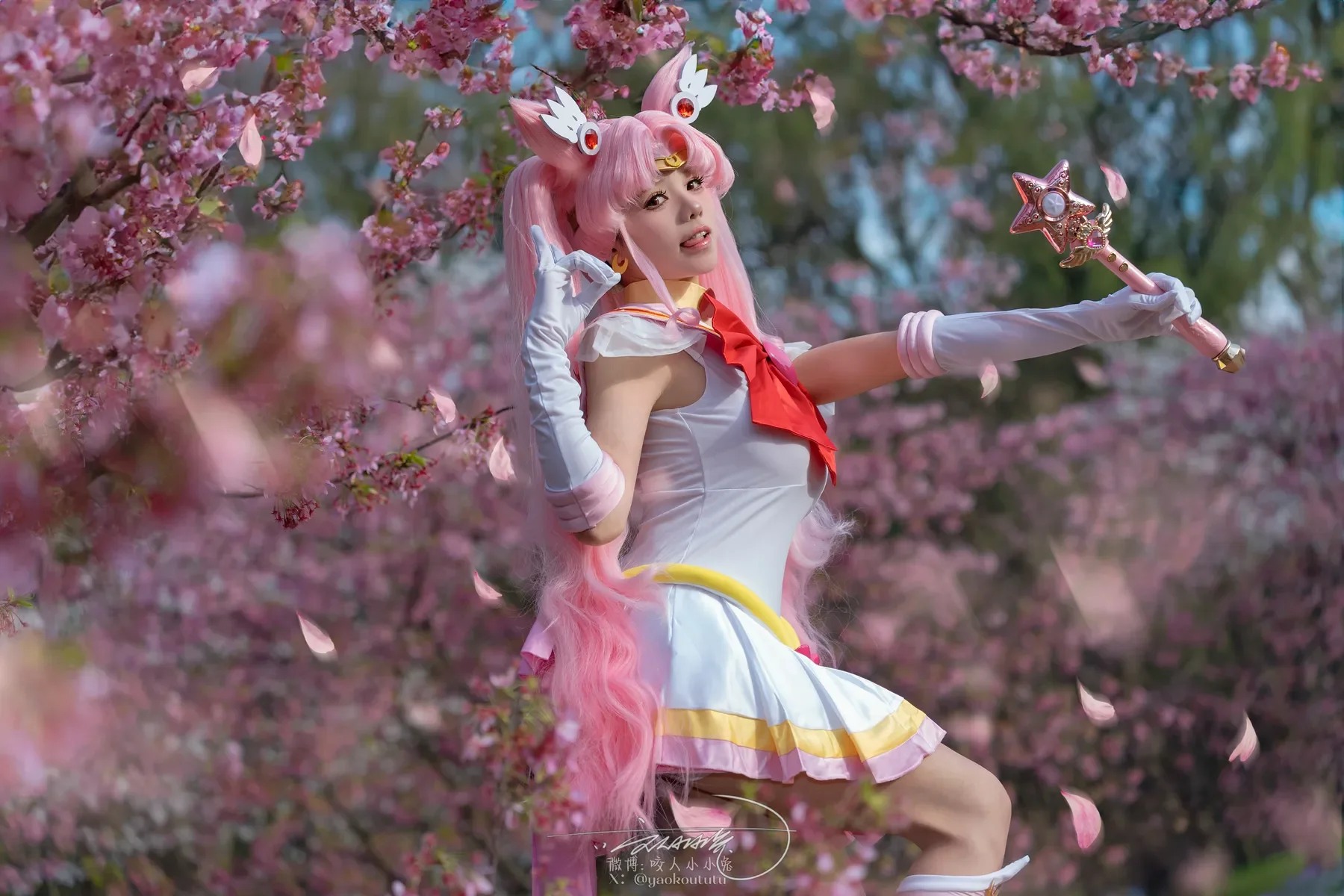 咬一口兔娘 – 6月作品『小小兔大危机』[74P]