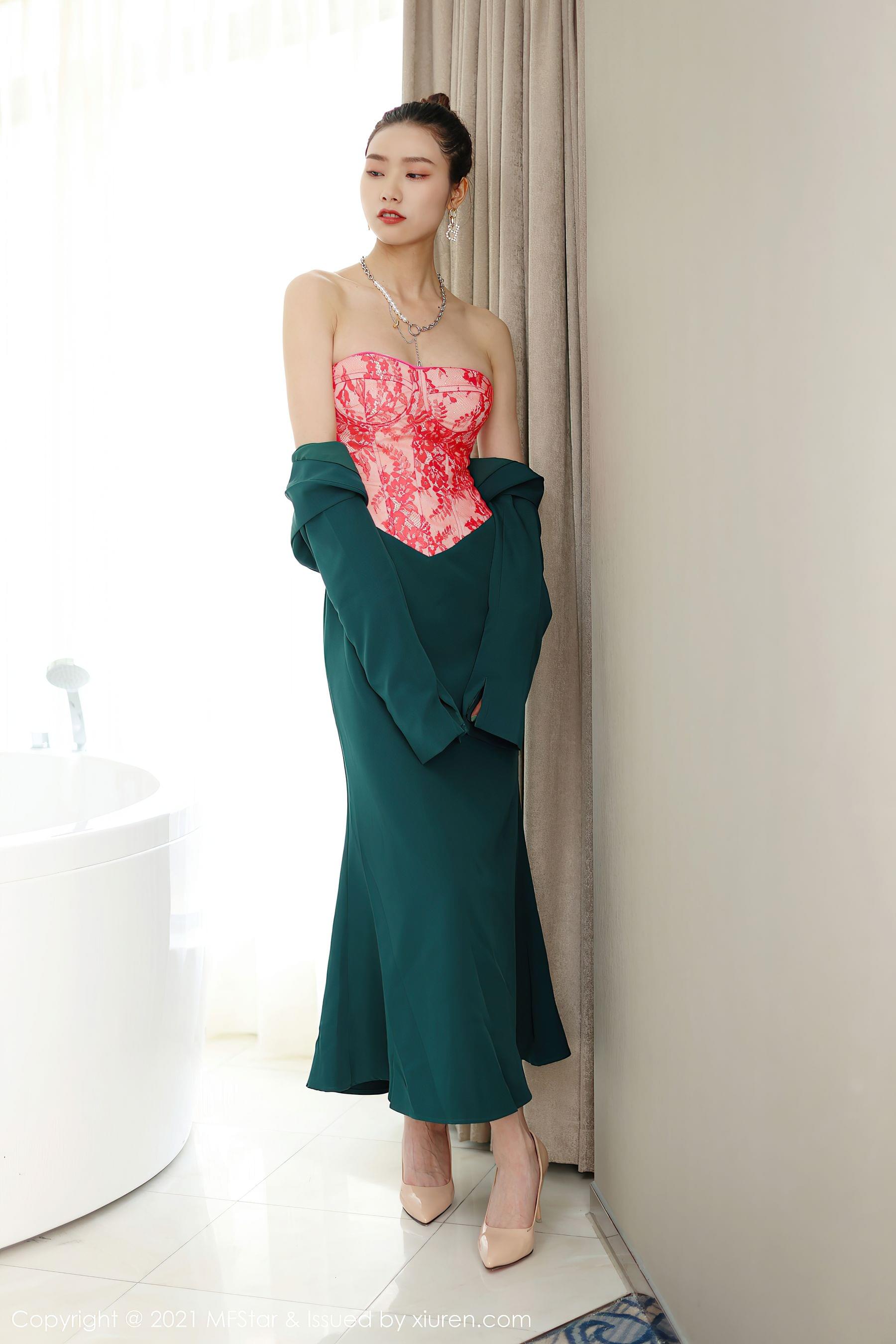 模范学院 Vol.500 方子萱