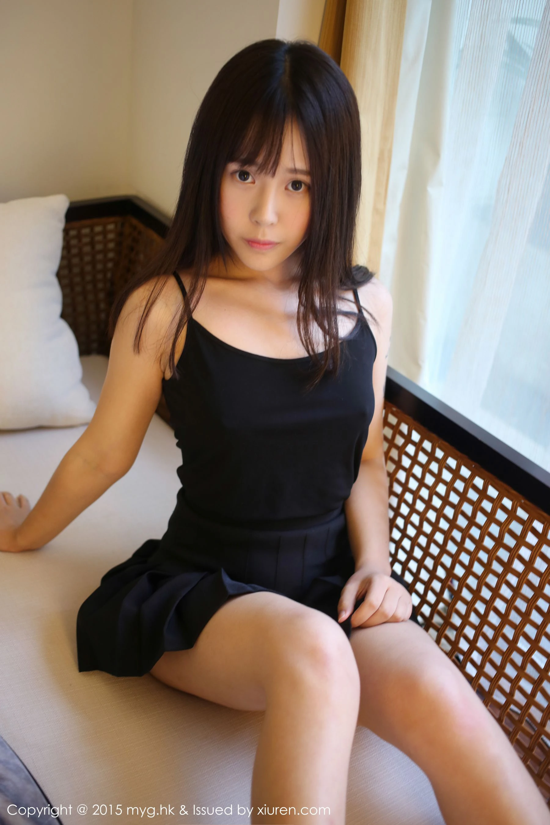 Evelyn艾莉《迷你短裙诱惑+白丝旗袍》 美媛馆 Vol.173