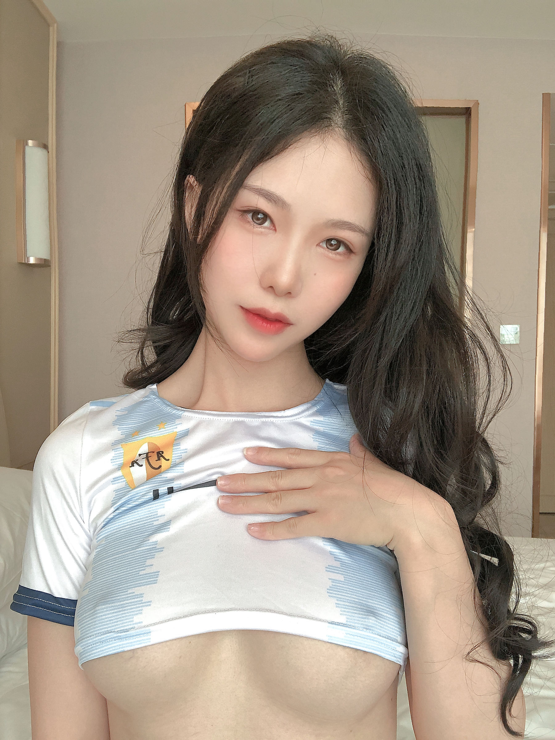 抖娘-利世图集 – 足球宝贝 [19P]