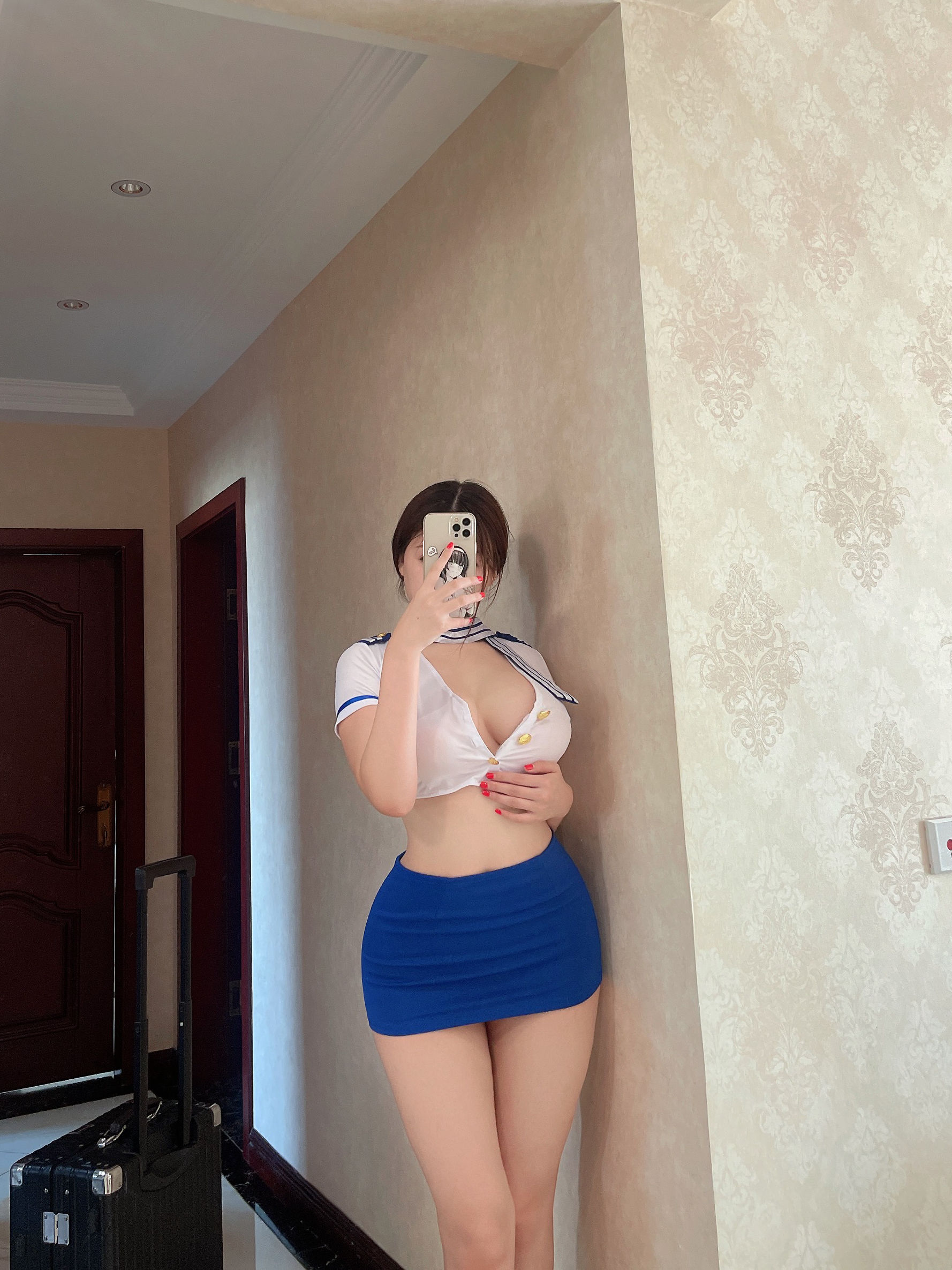 奶宝妹纸 – 空姐 [10P]