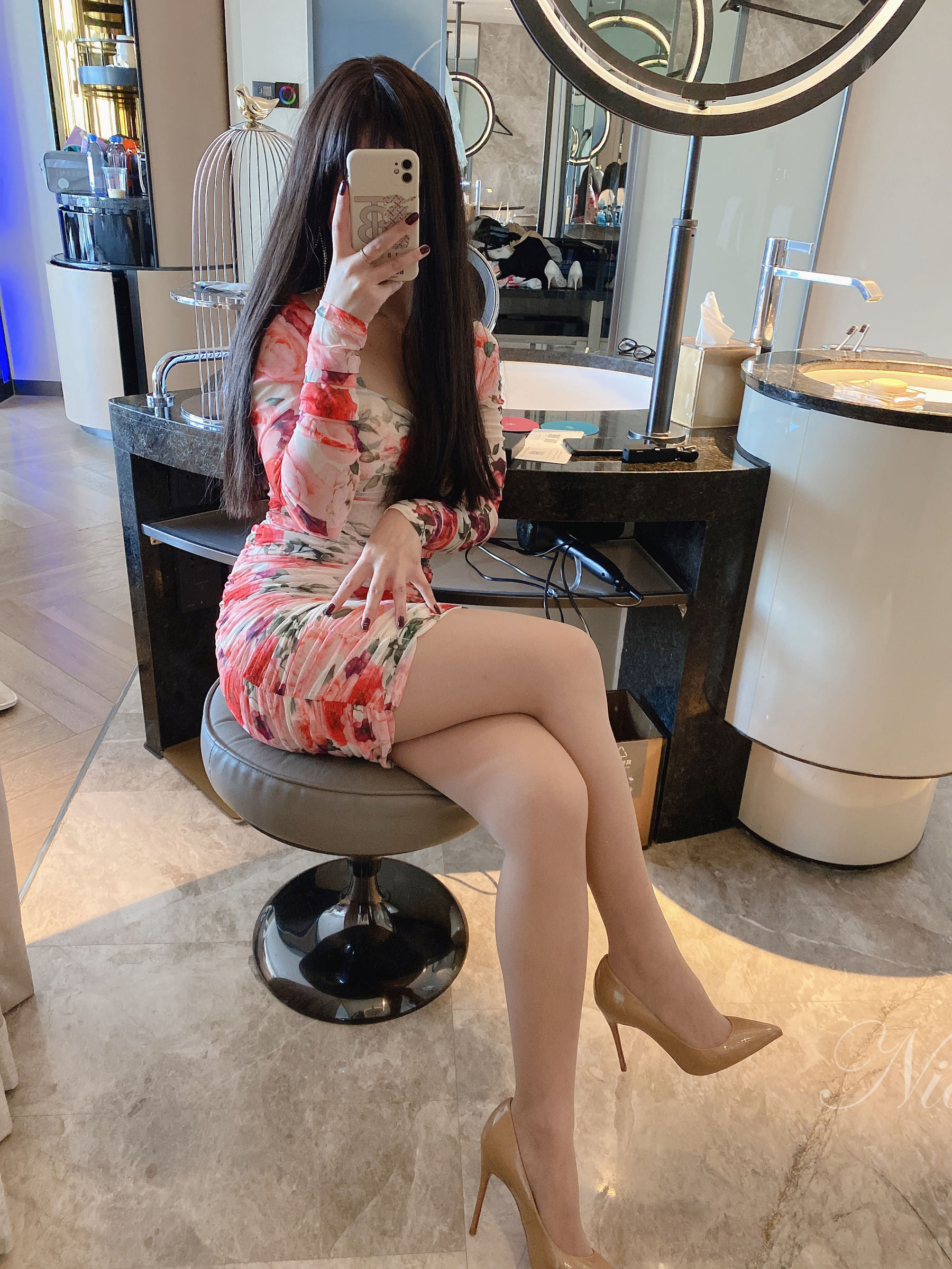 安乔乔儿(Nia乔乔) No.030 温柔少妇风 [90P]