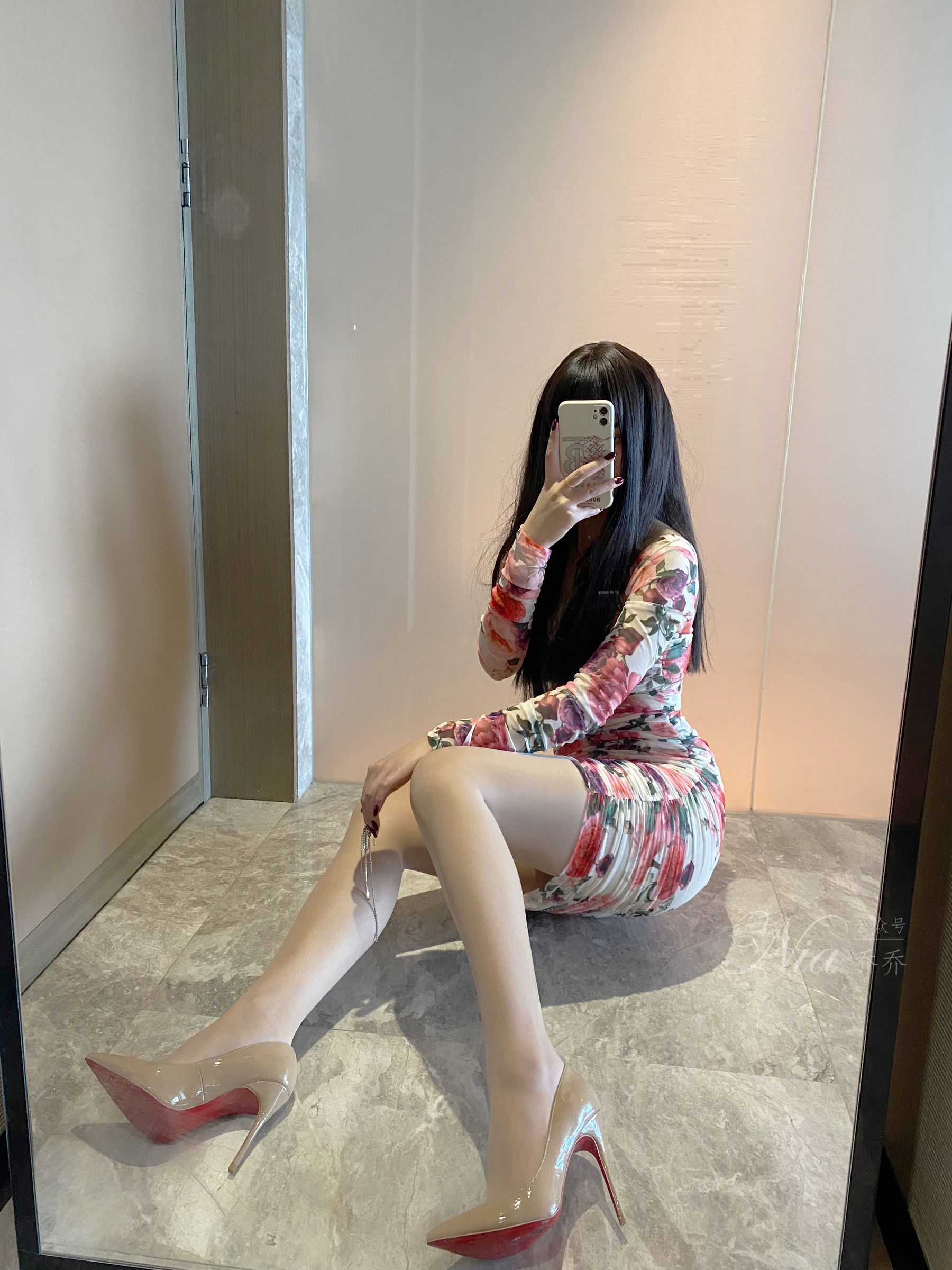 安乔乔儿(Nia乔乔) No.030 温柔少妇风 [90P]