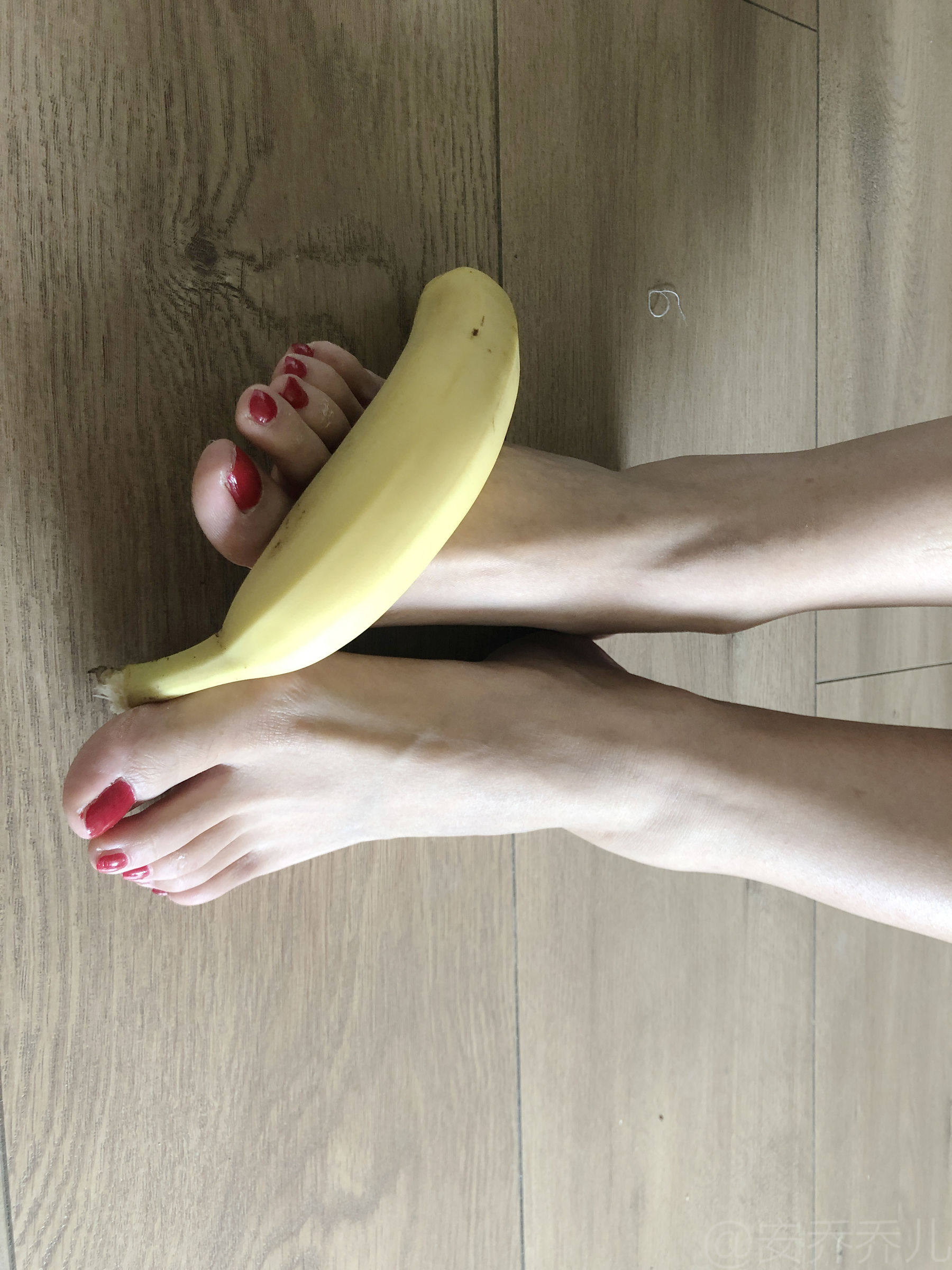 安乔乔儿(Nia乔乔) No.009 踩香蕉 [134P]