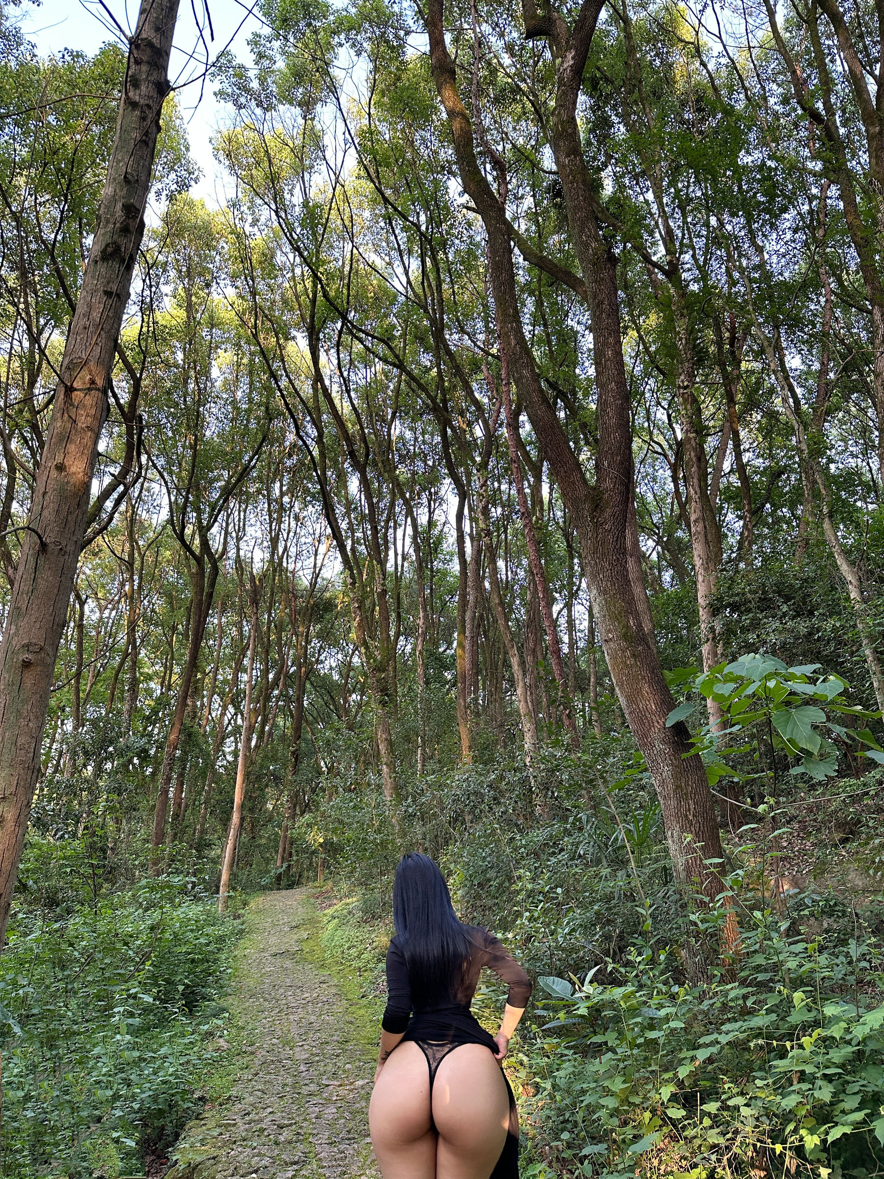 俏妞qiaoniuTT – 户外巨豚 [36P]