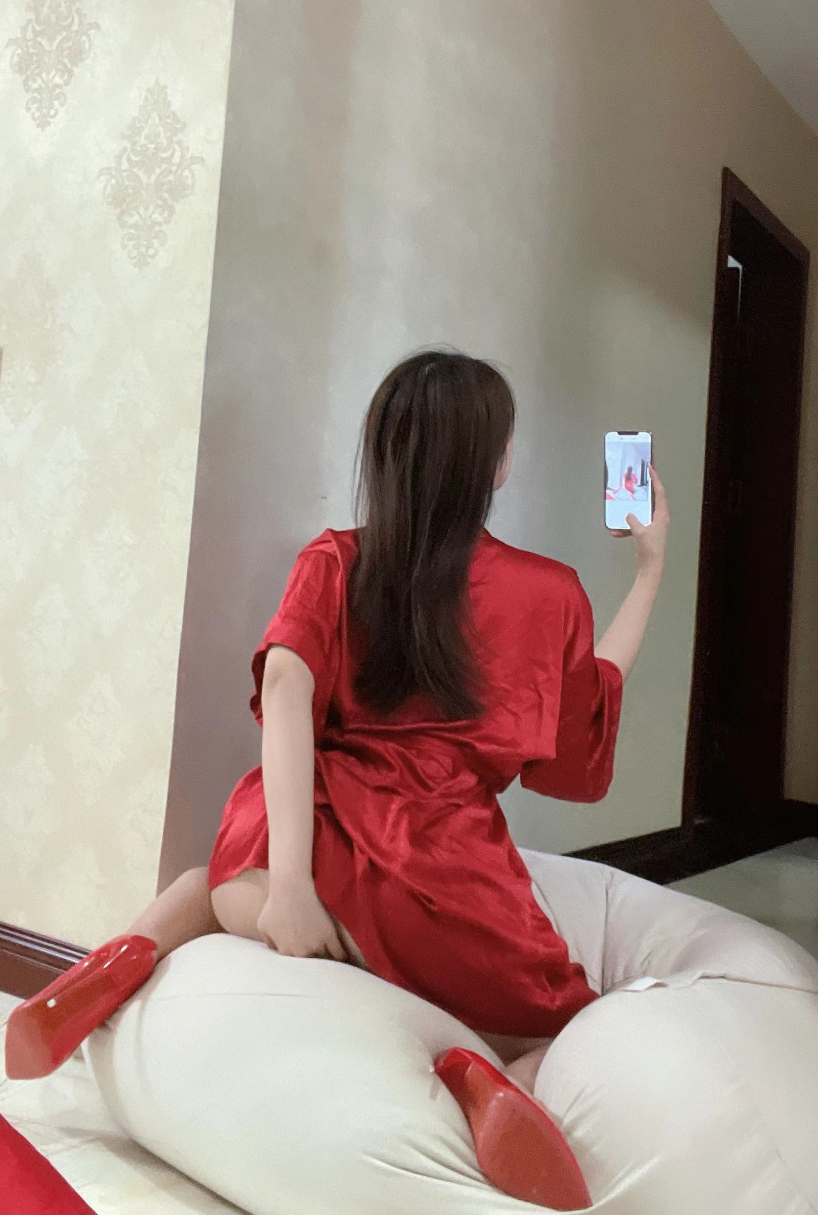 奶宝妹纸 – 用行动来证明吧！ [15P]