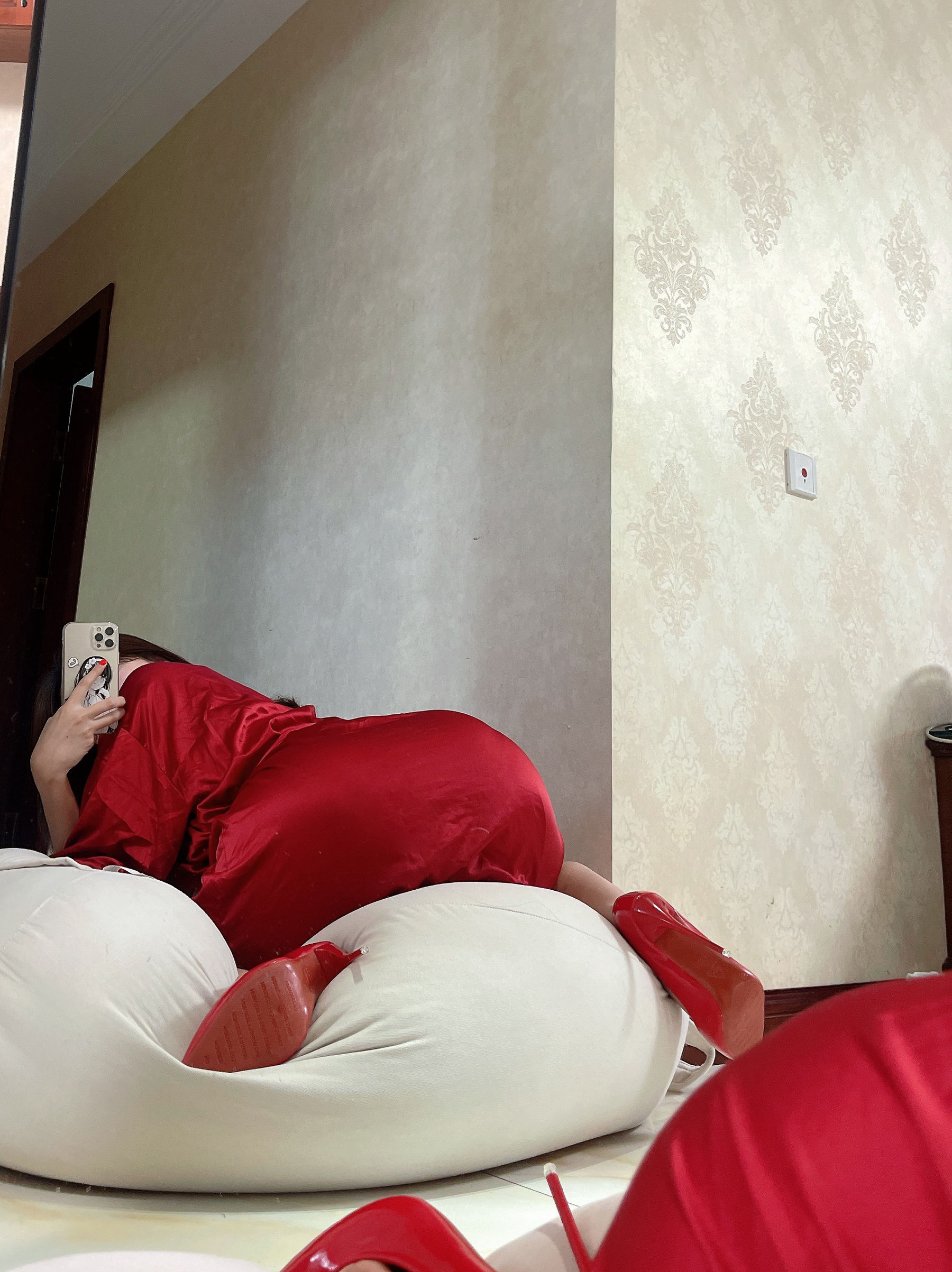 奶宝妹纸 – 用行动来证明吧！ [15P]