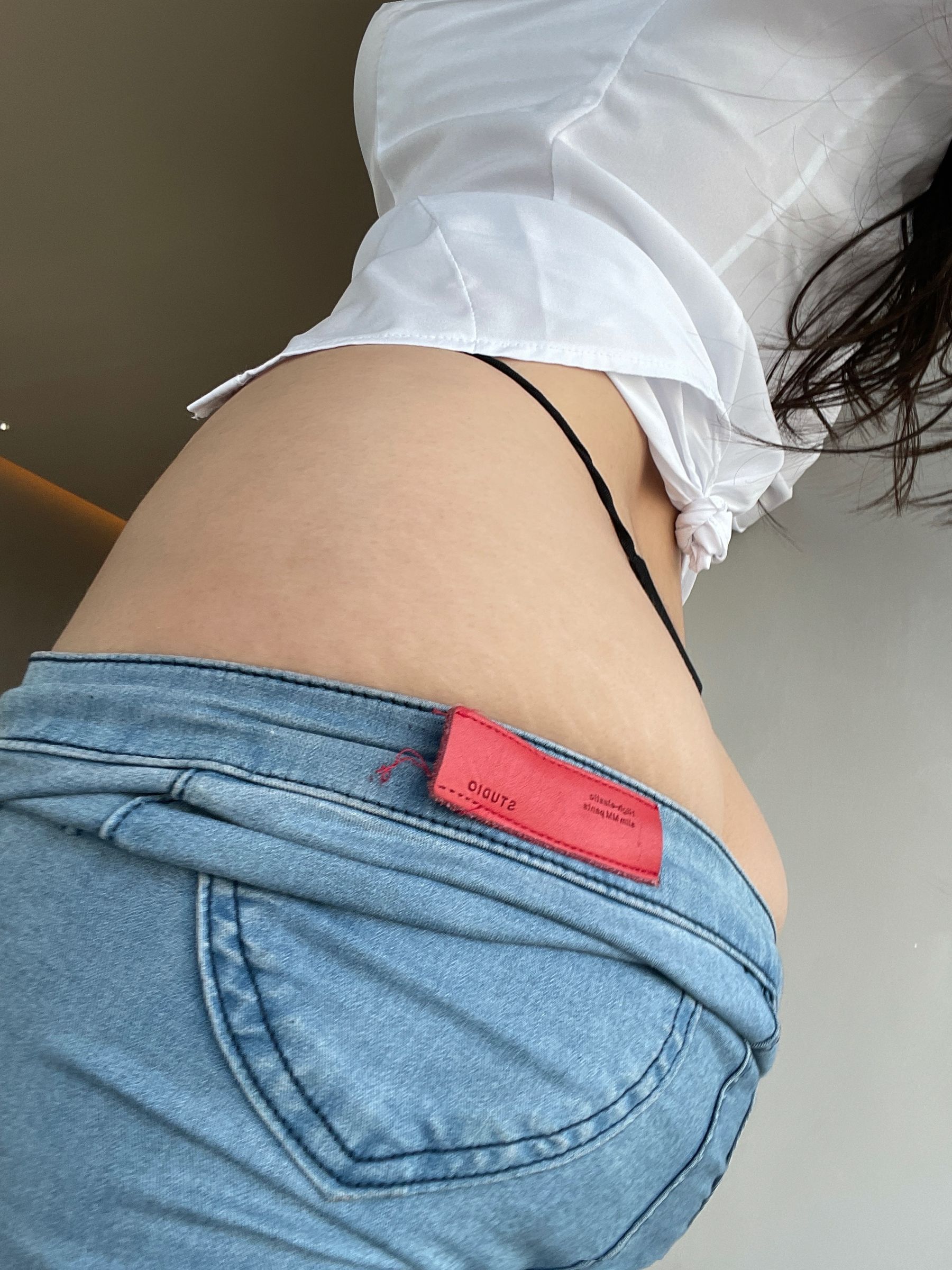 陈大小姐 – 你们一直想看的牛仔裤 [36P]