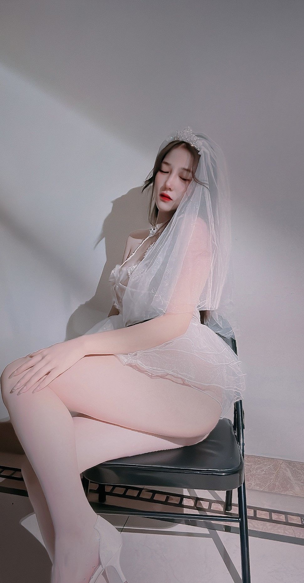 可可西yyy – 纯情婚纱下的RQ [26P]