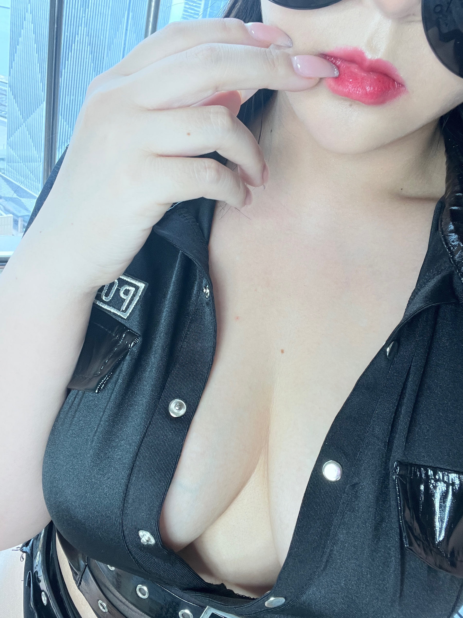 120斤的小王同学 – 女教官 [71P]