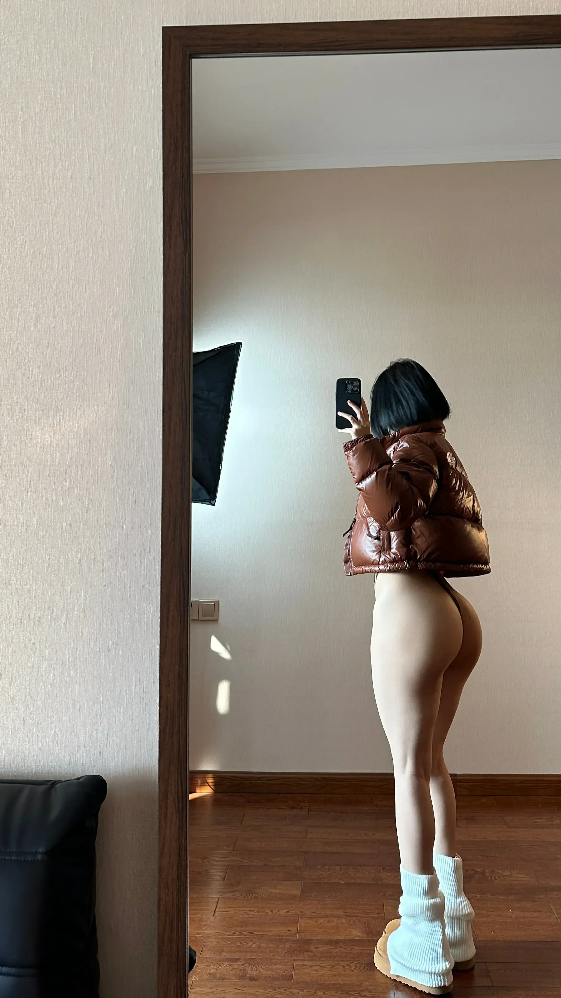 俏妞qiaoniuTT – 丁字内内 [20P]