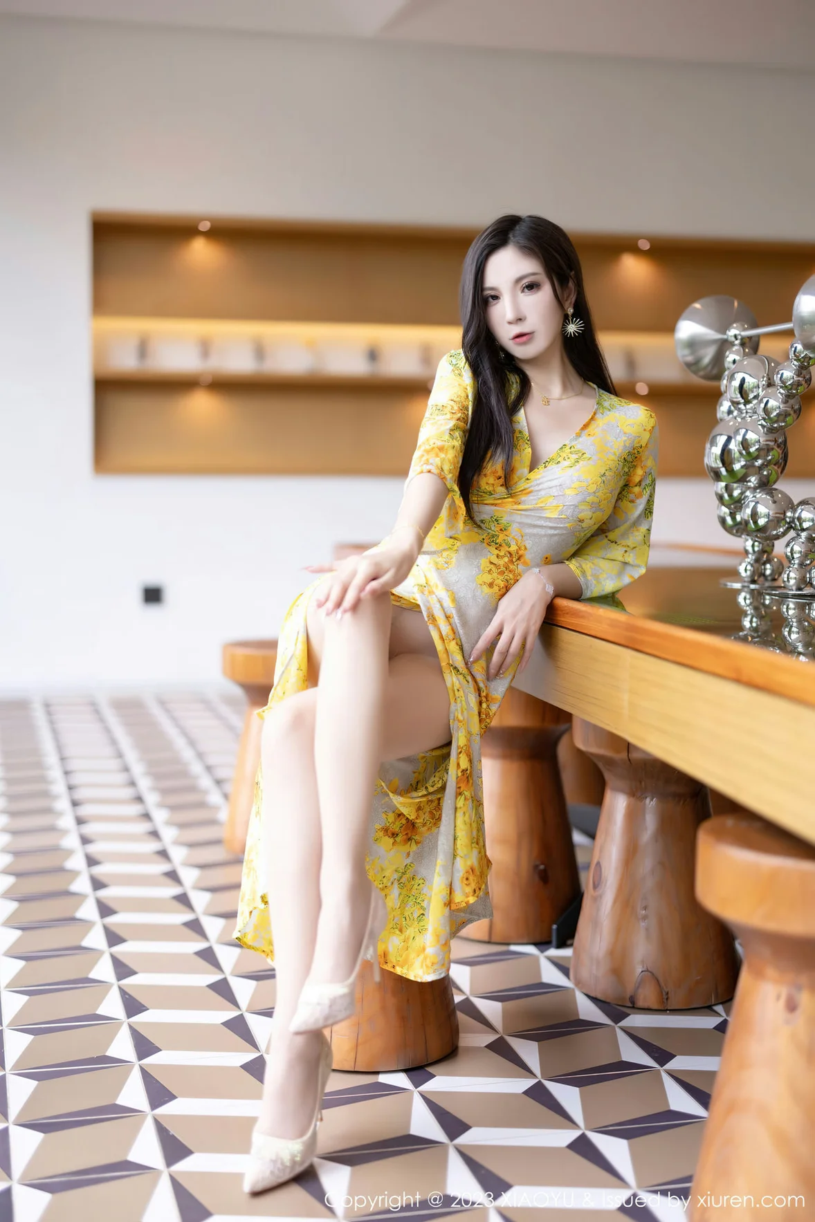 XIAOYU 语画 Vol.1066 小蛮妖Yummy 诱人原色丝袜贵州旅拍写真 [88P]