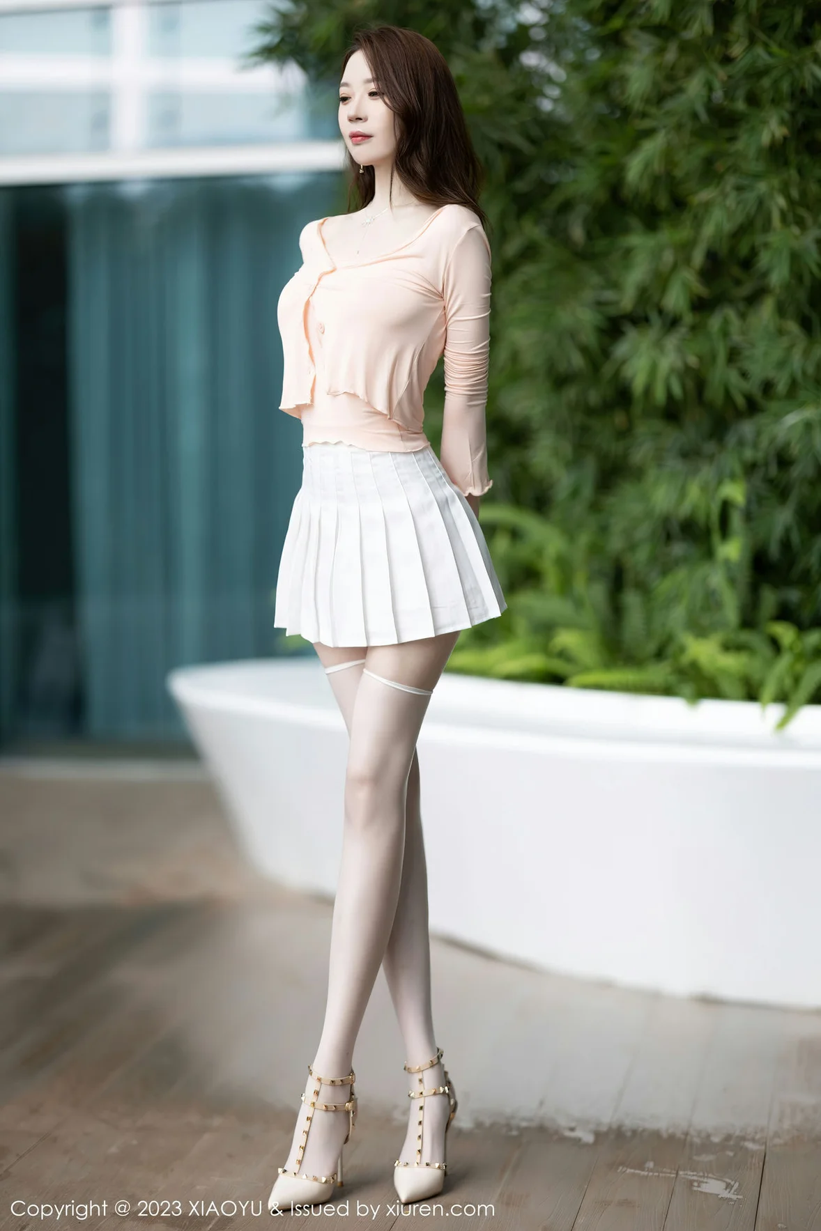 XIAOYU 语画 Vol.1069 梦心玥 诱人白色丝袜性感写真1 [86P]