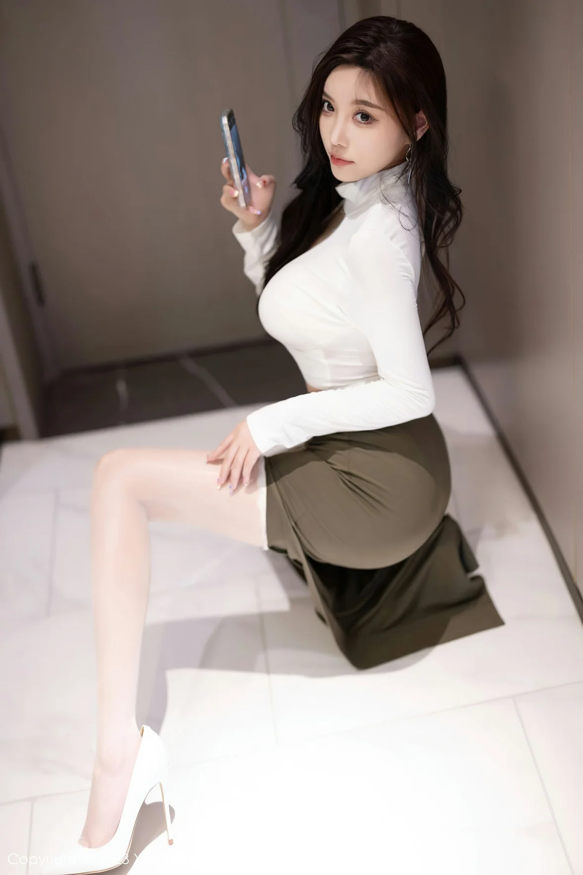 XIAOYU 语画 Vol.1080 杨晨晨Yome 绿色短裙性感写真 [86P]