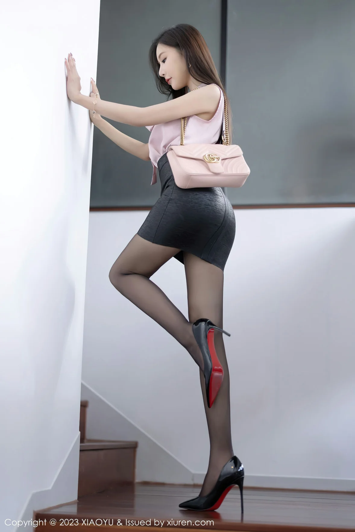 XIAOYU 语画 Vol.1086 王馨瑶yanni 魅惑黑丝性感写真 [91P]