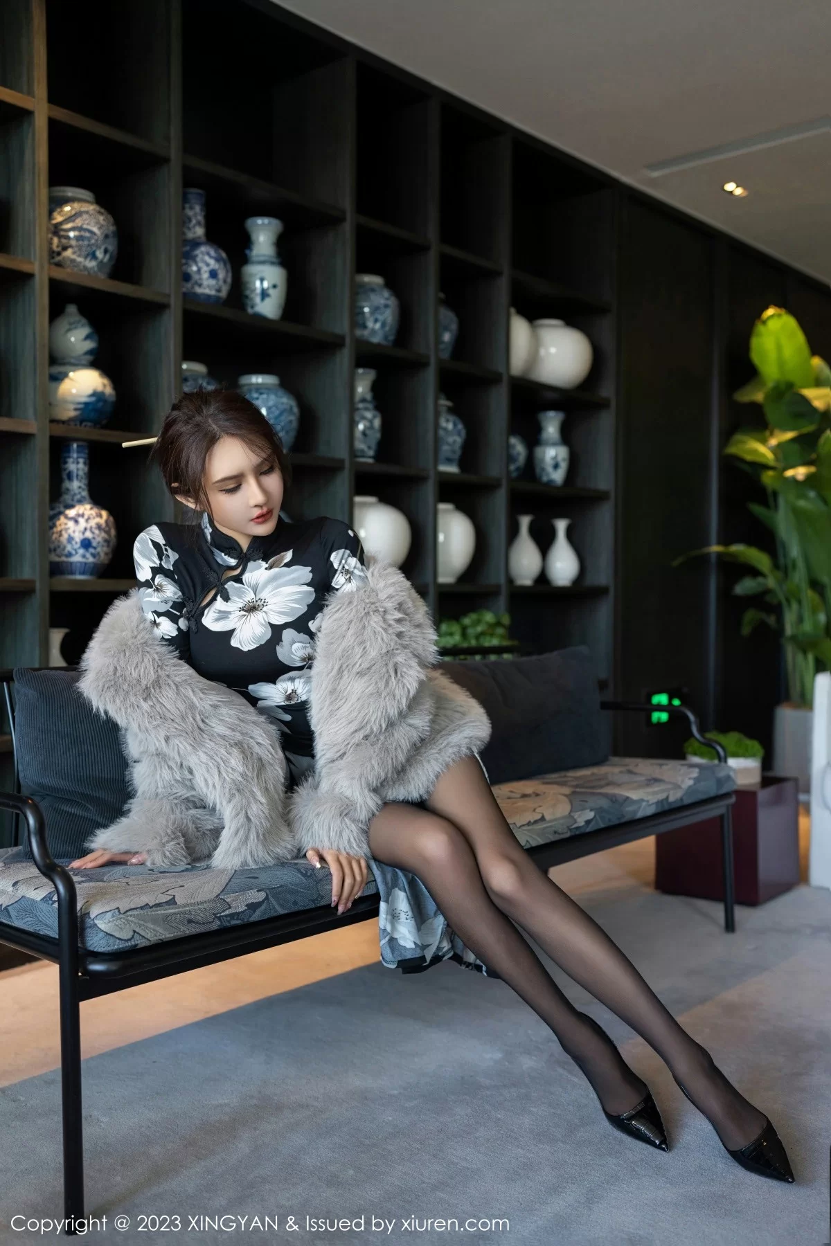 星颜社 VOL.221 Emily尹菲 [81P]